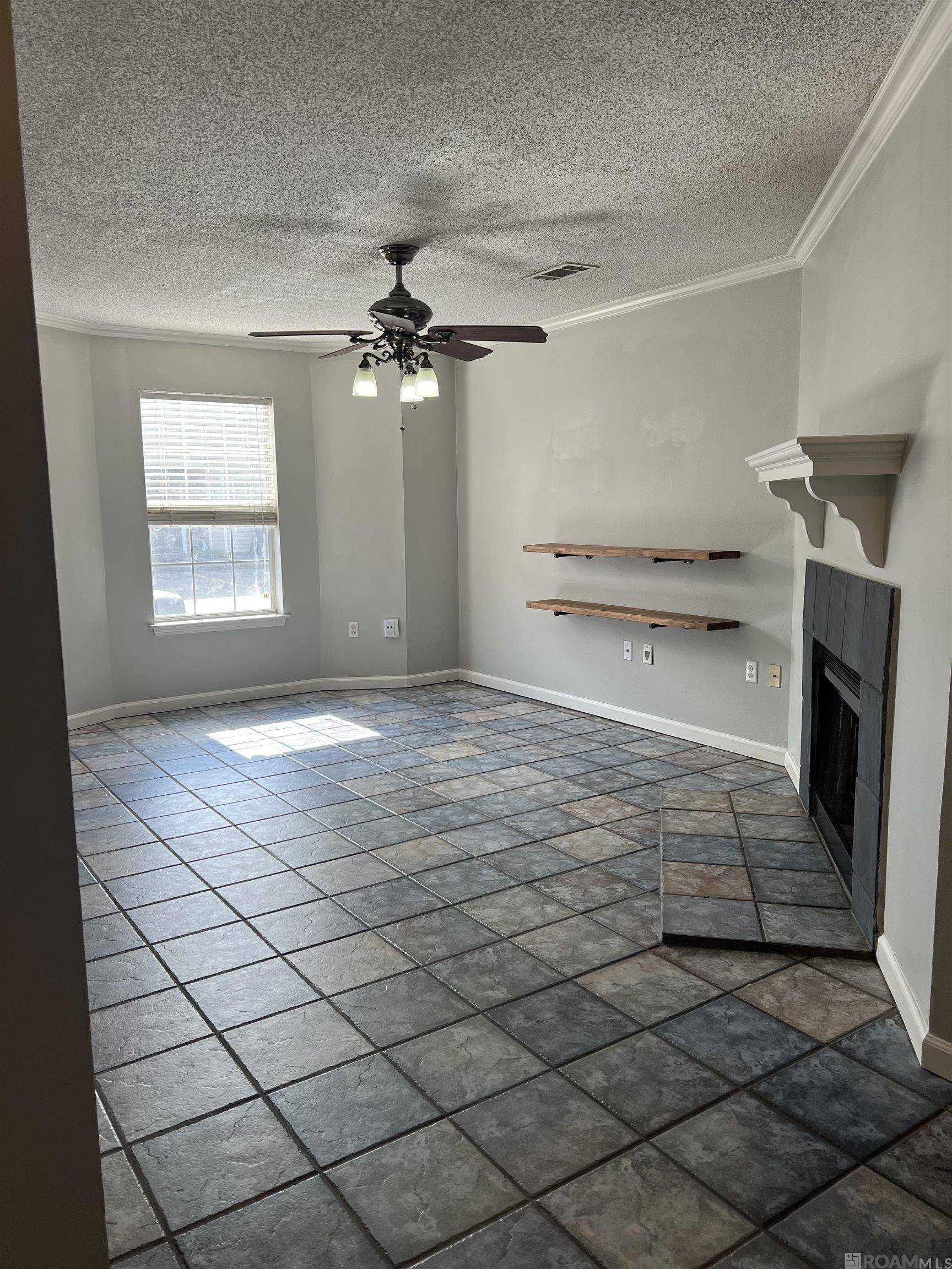 Baton Rouge, LA 70809,10064 Jefferson Hwy ##B