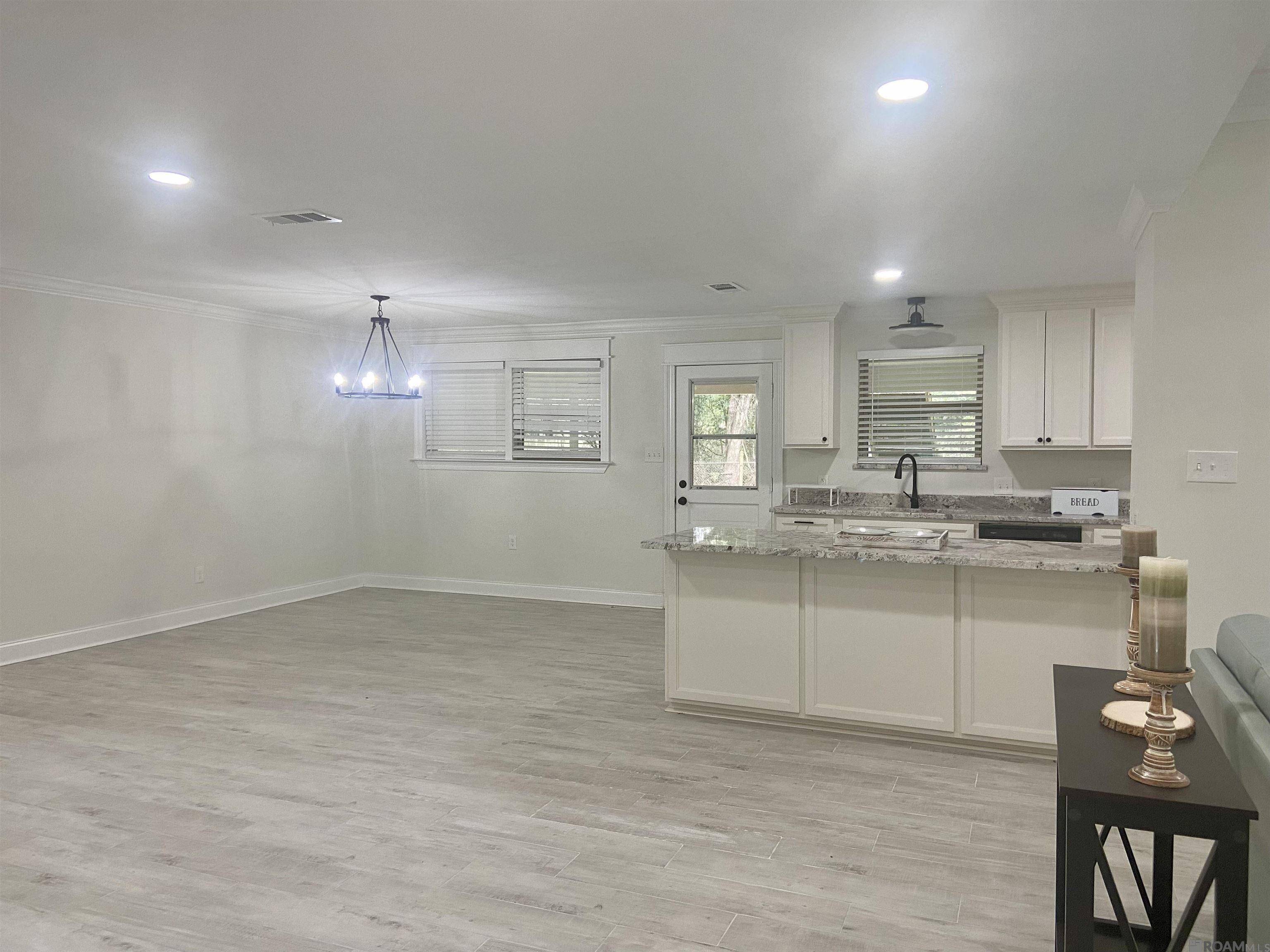 Baton Rouge, LA 70809,4310 Bluebonnet Rd