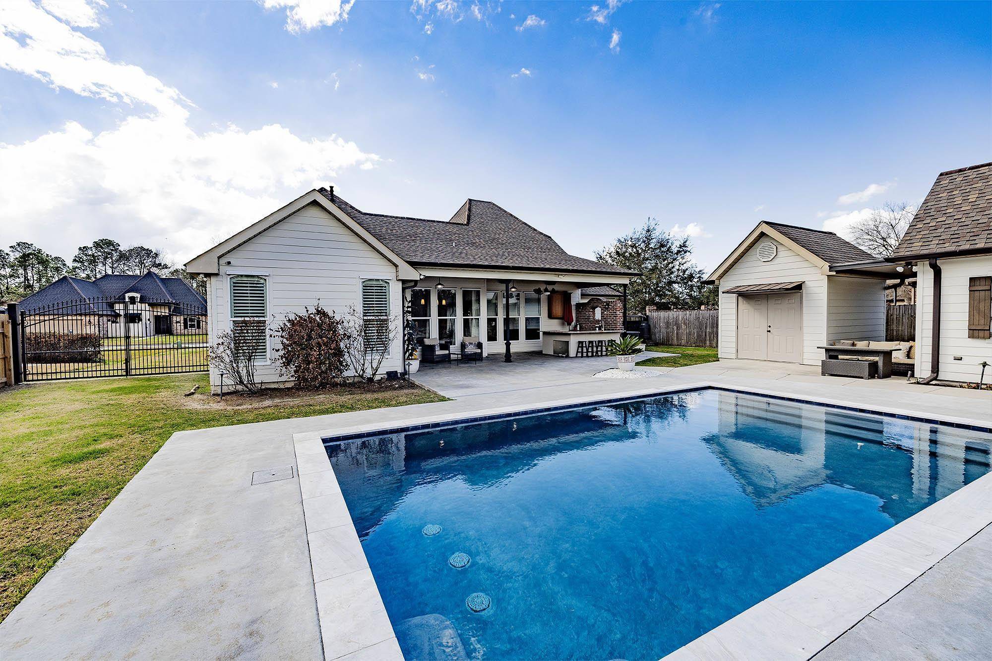 Schriever, LA 70395,2885 Quiet Oak Place