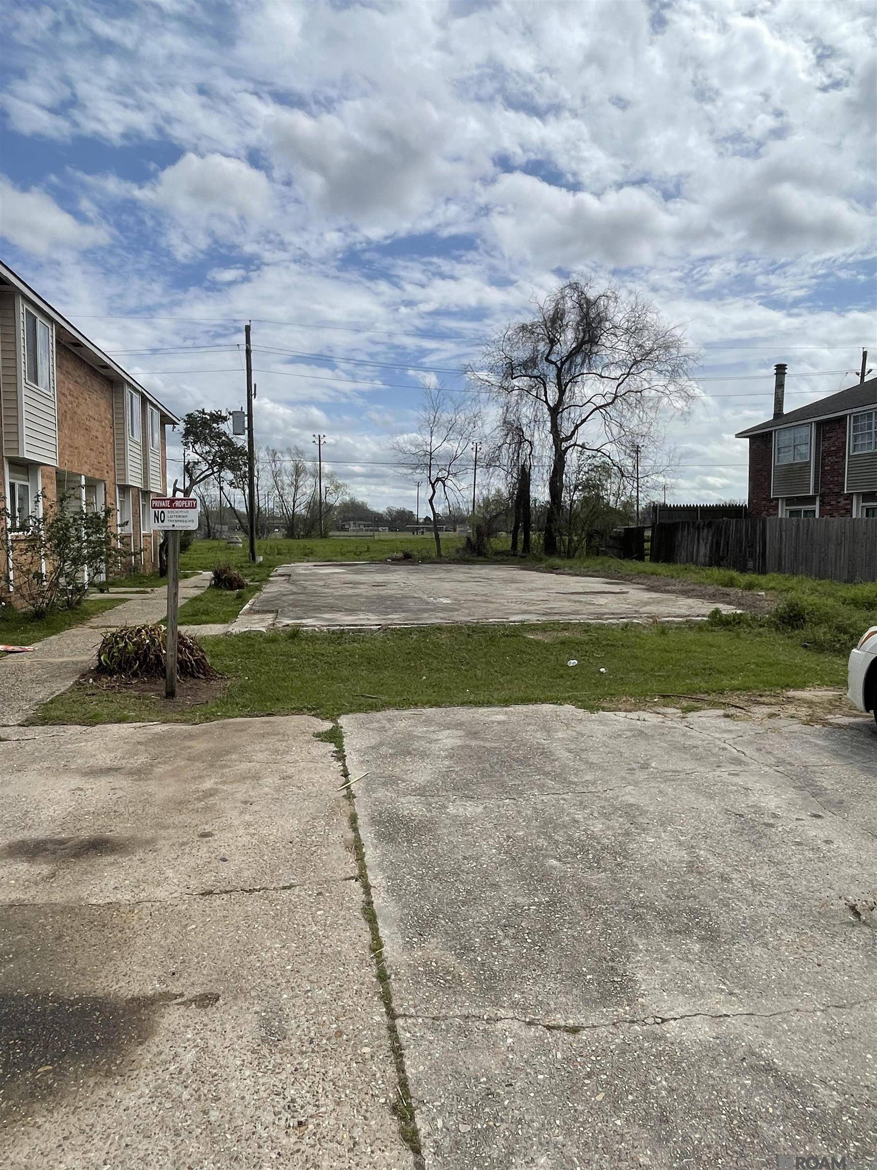 Baton Rouge, LA 70820,1725 Starboard Dr