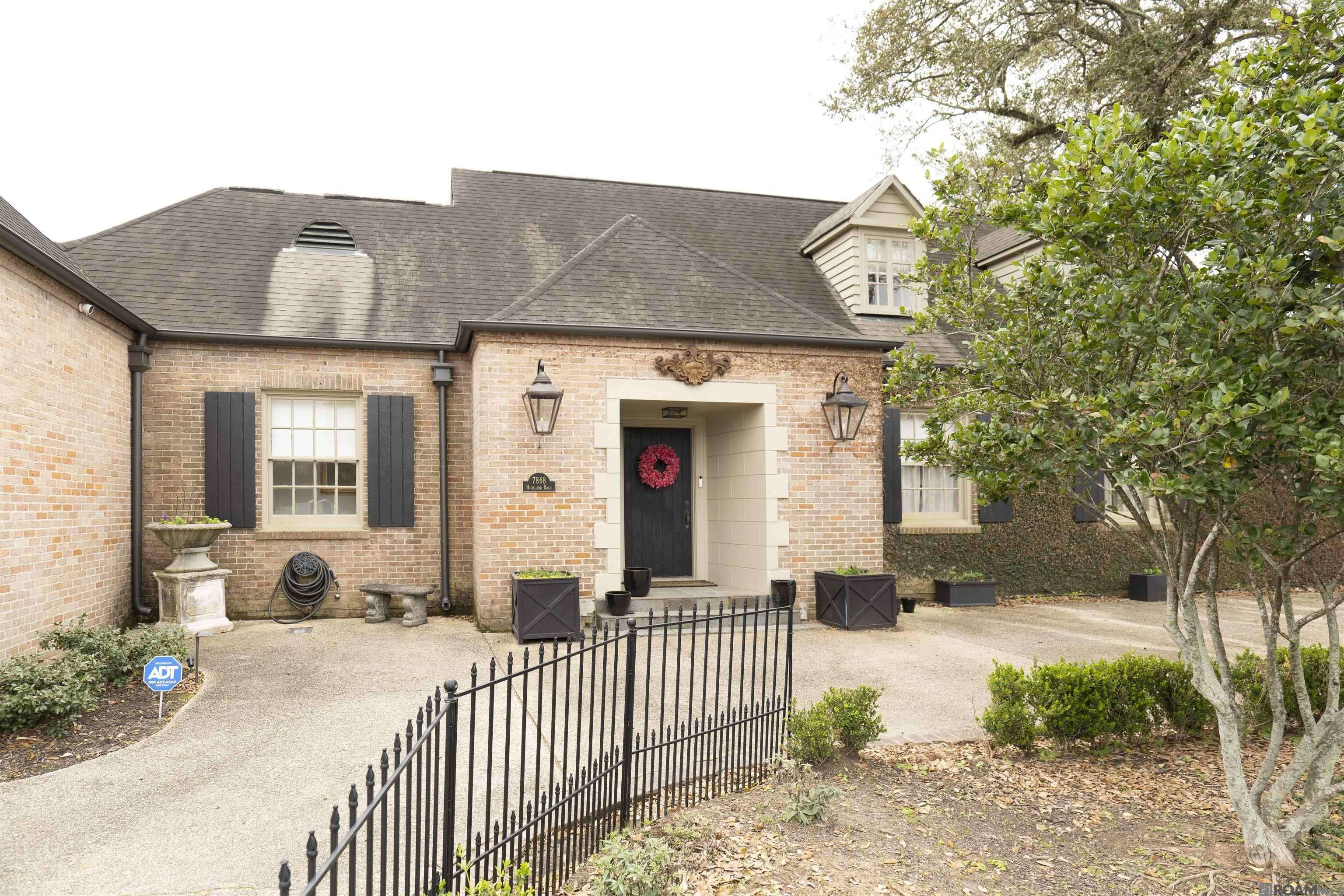 Baton Rouge, LA 70808,7868 Highland Rd