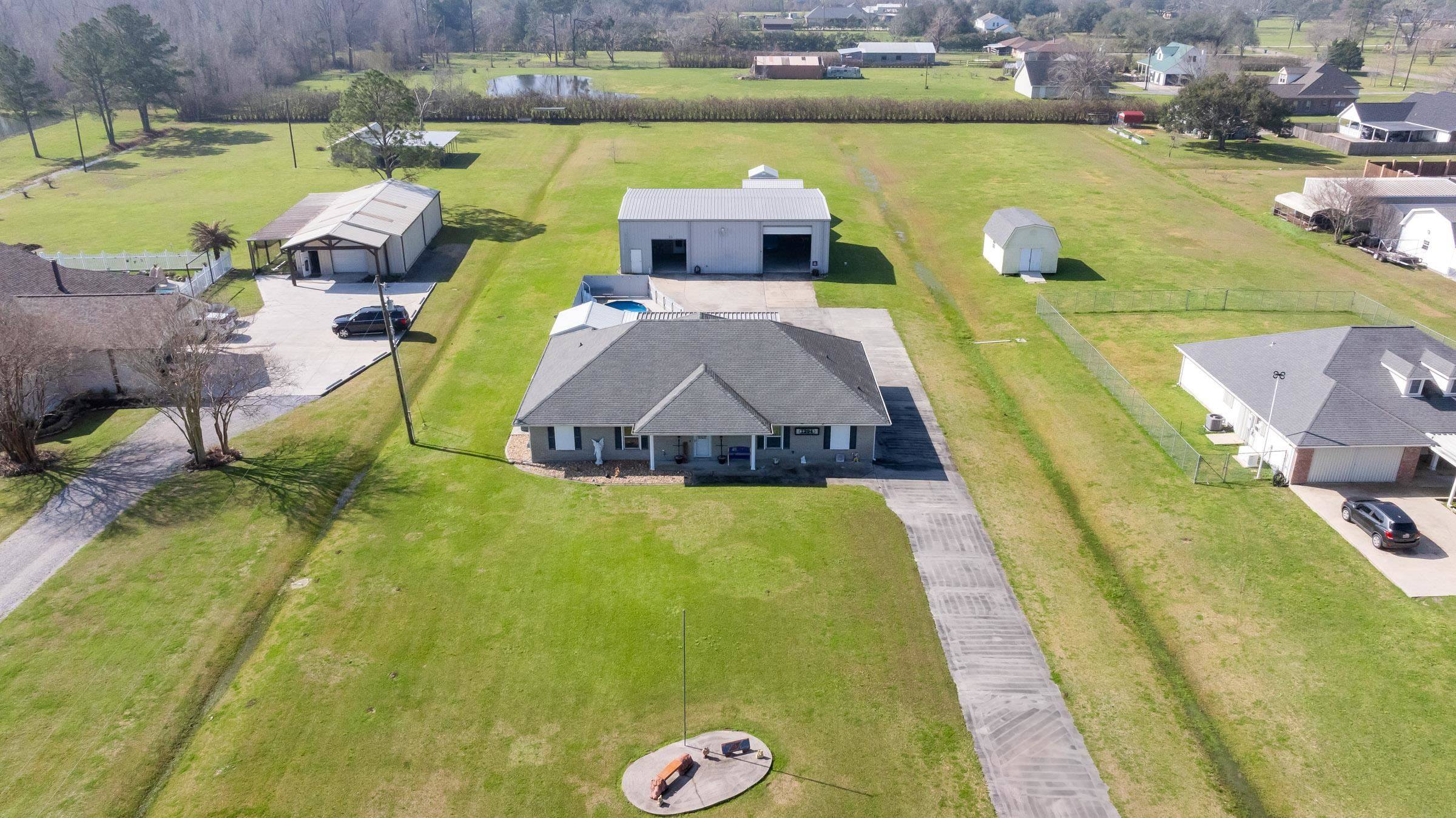 Thibodaux, LA 70301,1294 Burma Rd