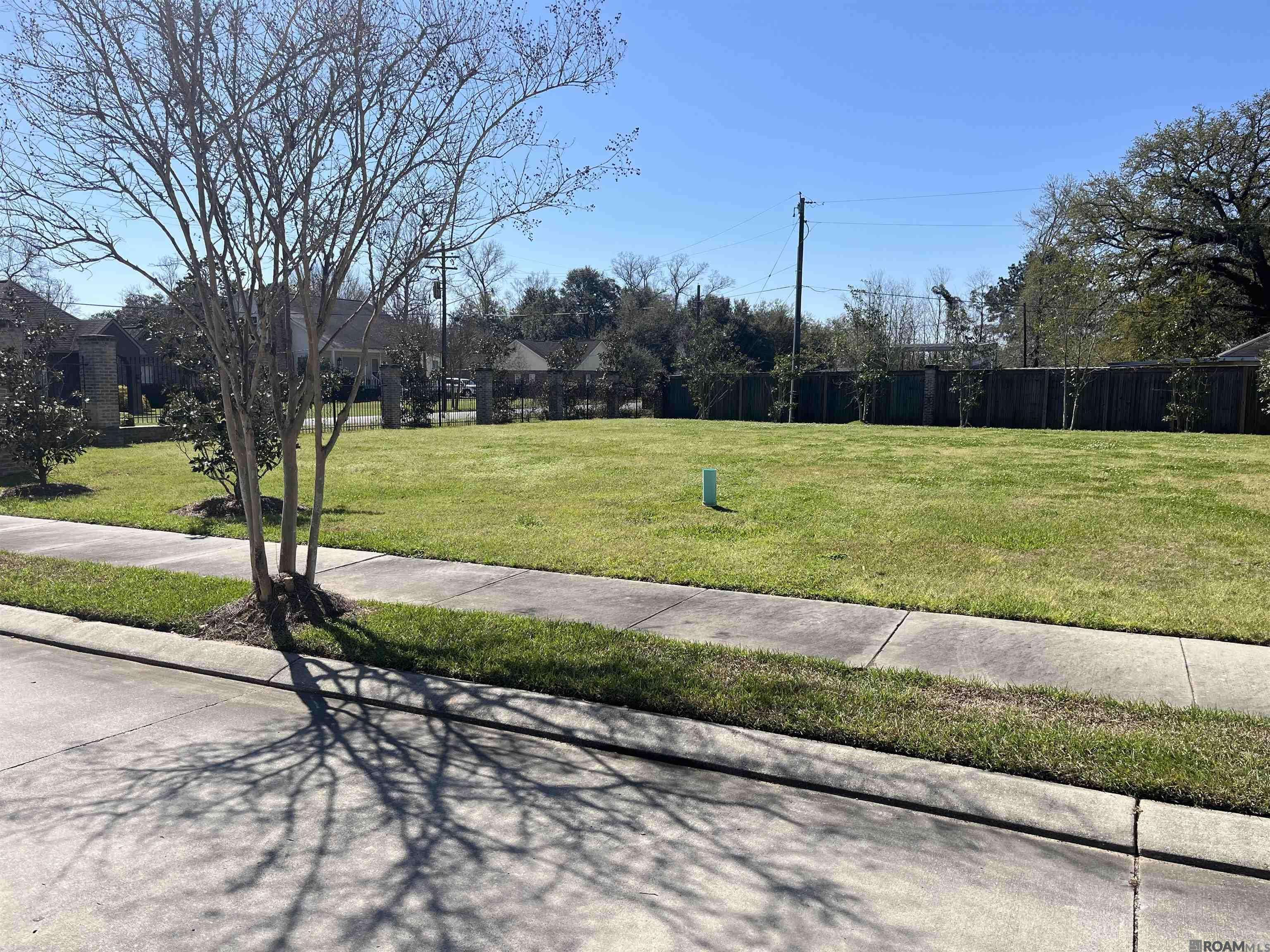 Baton Rouge, LA 70808,7850 Highland District Way