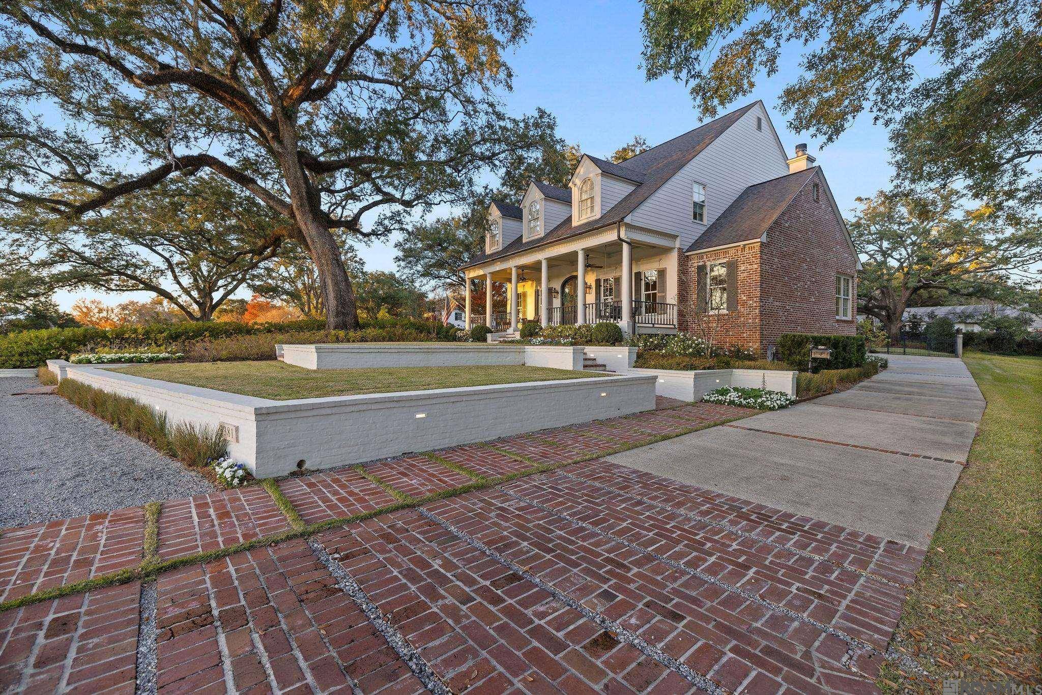 Baton Rouge, LA 70808,3381 E Lakeshore Dr