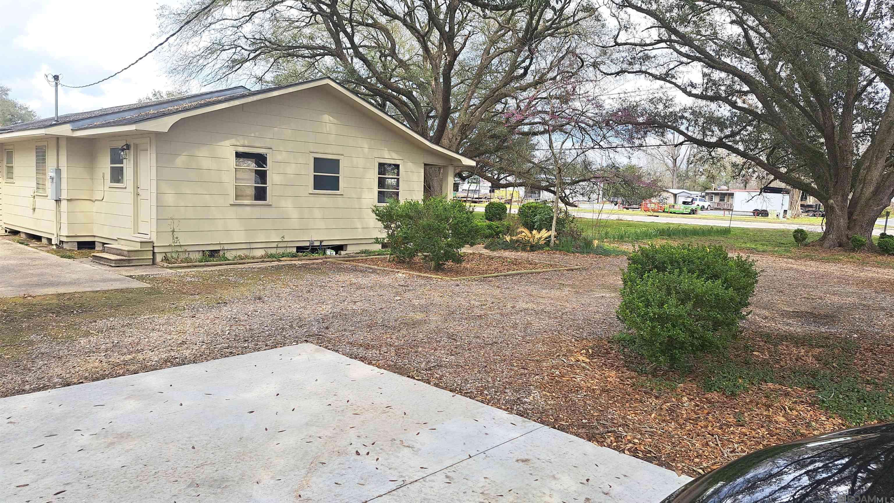 Gonzales, LA 70737,13181 Hwy 44
