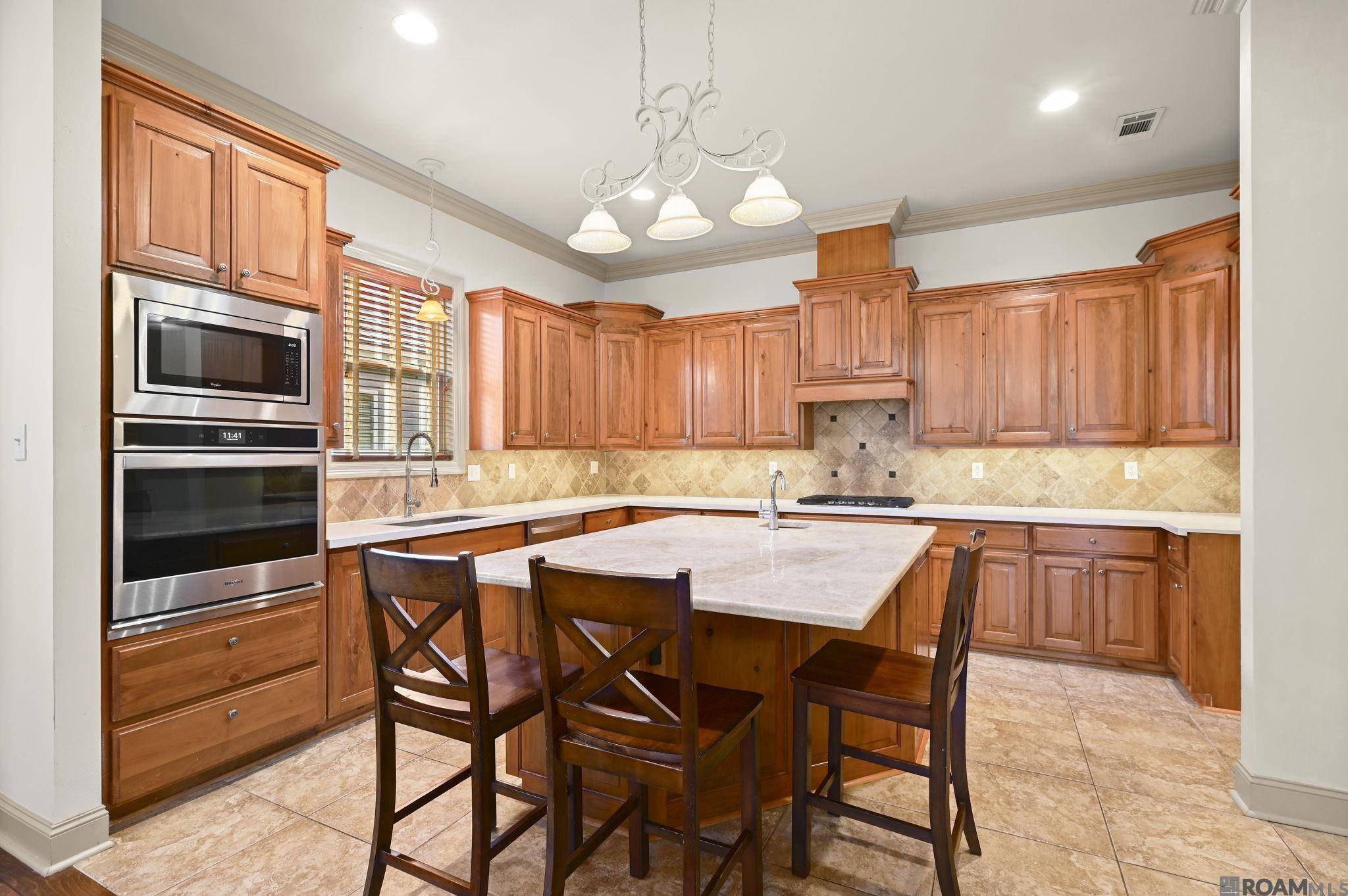 Baton Rouge, LA 70816,17561 Martin Lake Dr