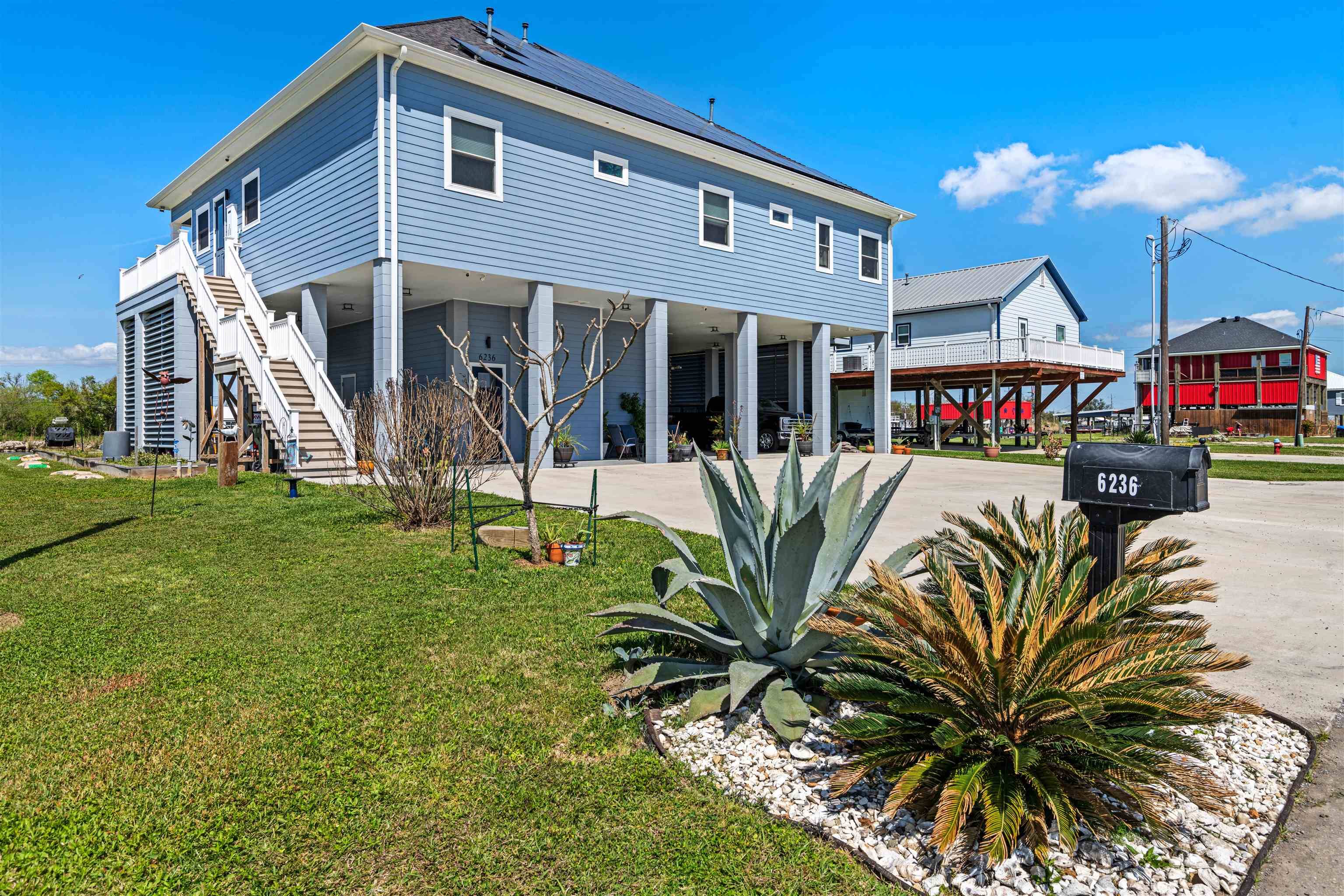 Chauvin, LA 70344,6236 Bayouside Dr
