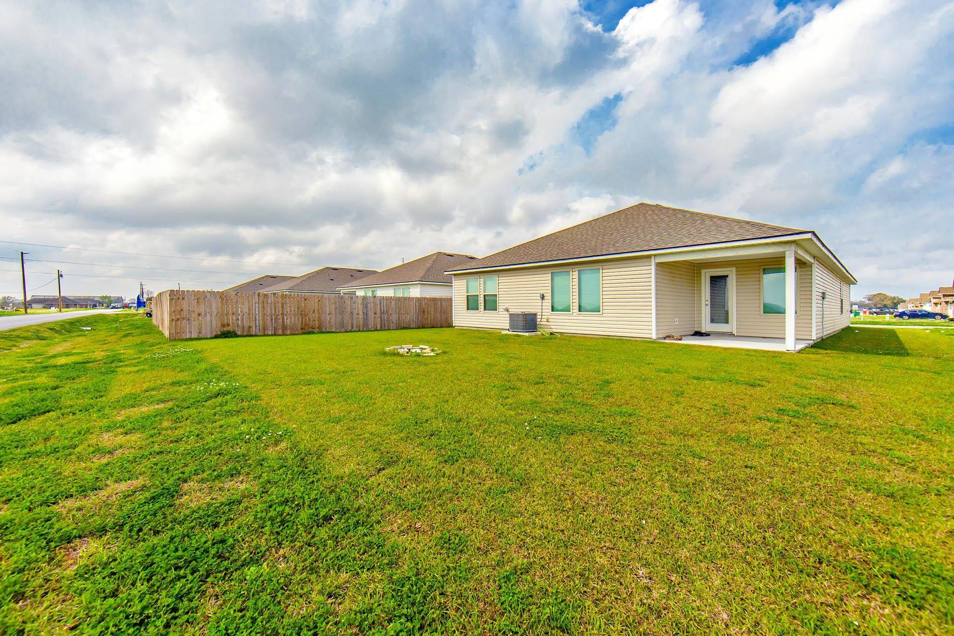 Thibodaux, LA 70301,109 Lola Dr