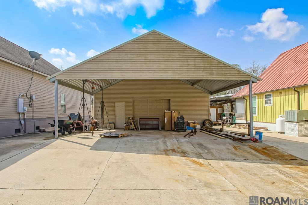 Maurepas, LA 70449,23390 Chene Blanc Ln