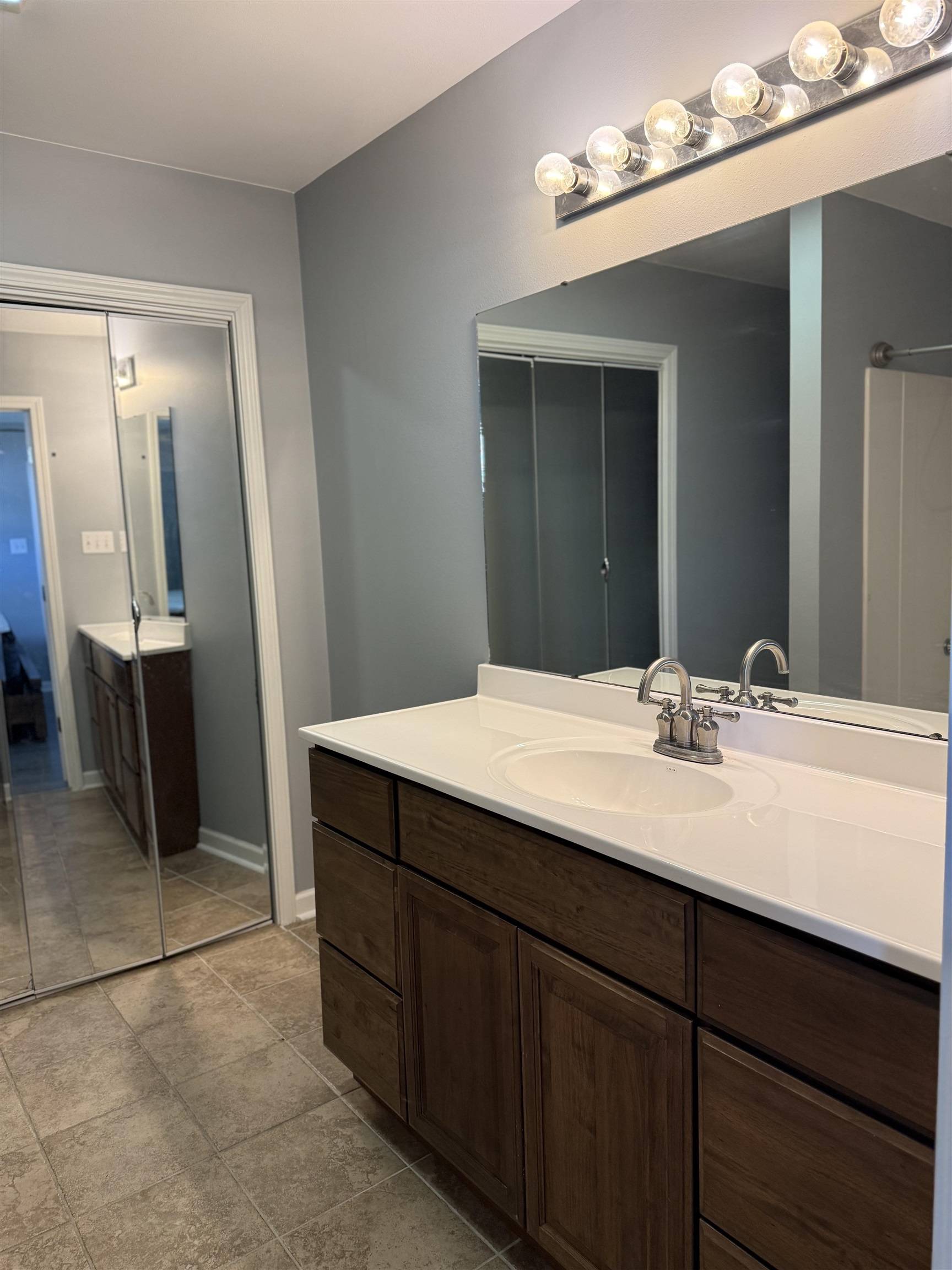 Gray, LA 70359,345 Robyn Street