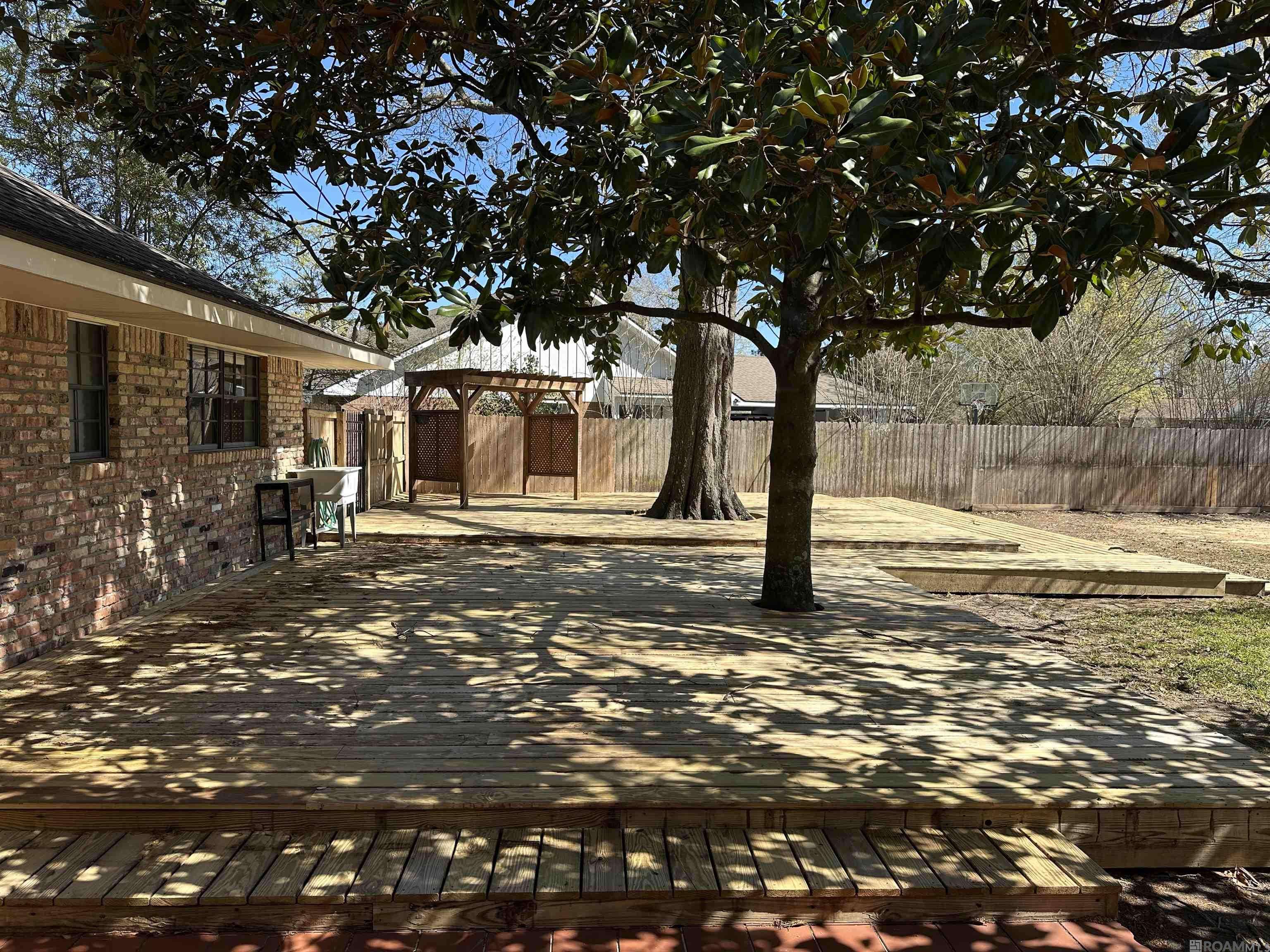 Saint George, LA 70817,17044 Culpepper Ave