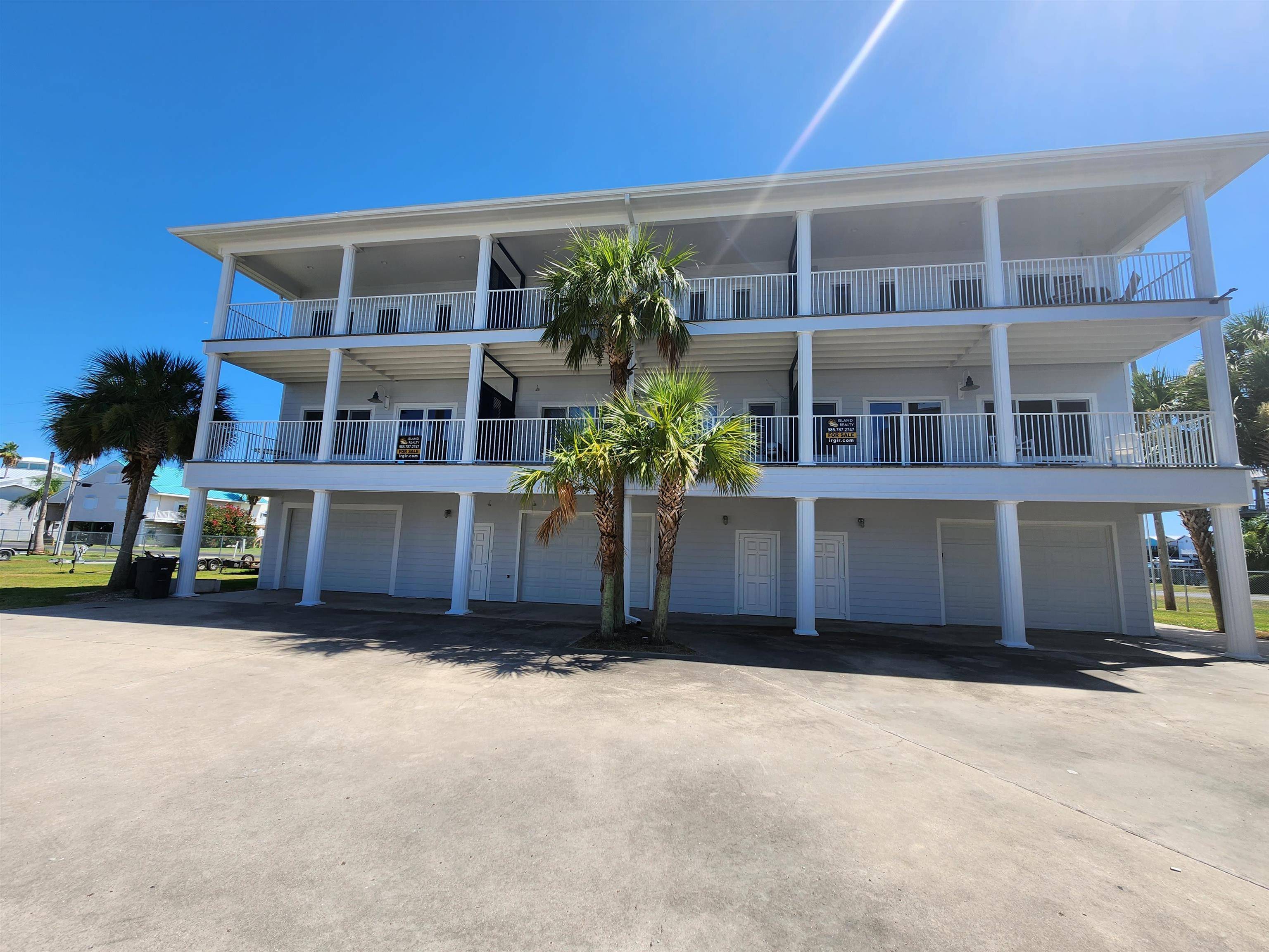 Grand Isle, LA 70358,411 Admiral Craik Dr ##7