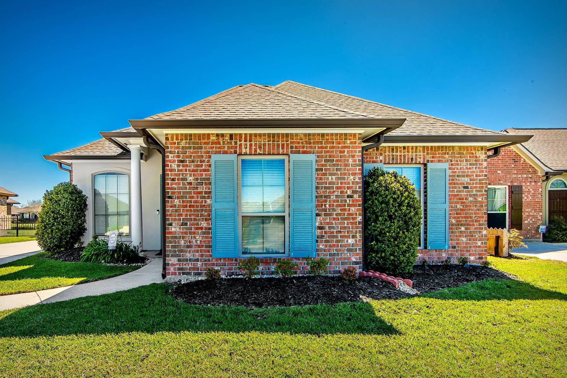 Thibodaux, LA 70301,155 Lake Maclaine Avenue