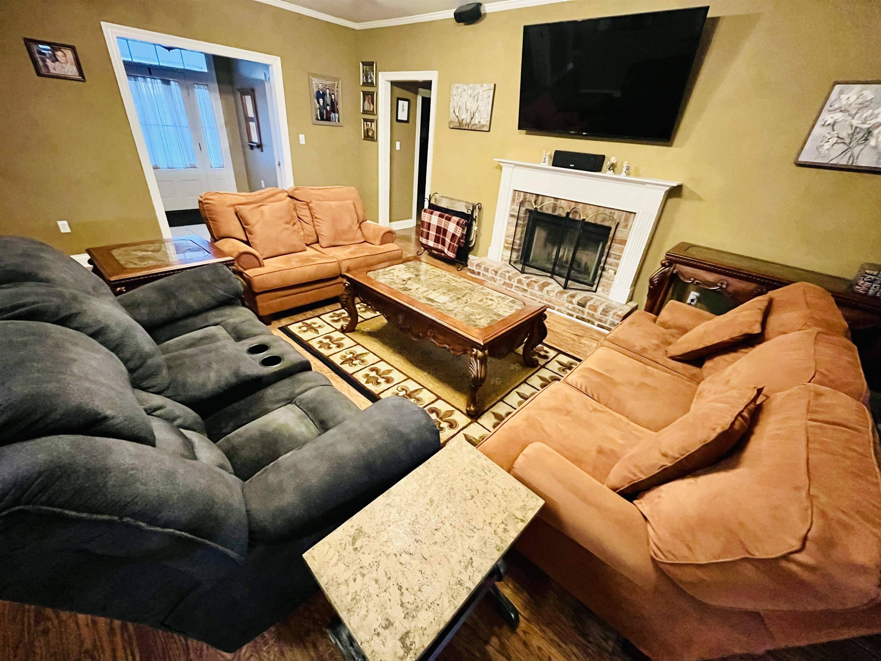 Houma, LA 70360,114 Aubrey Drive