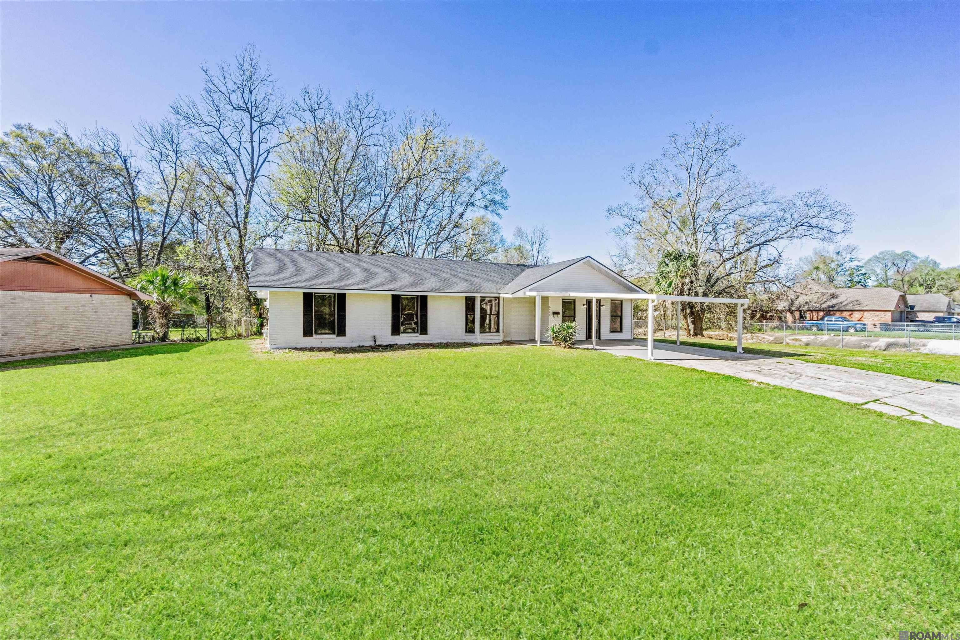 Baton Rouge, LA 70812,6424 Glen Oaks Dr
