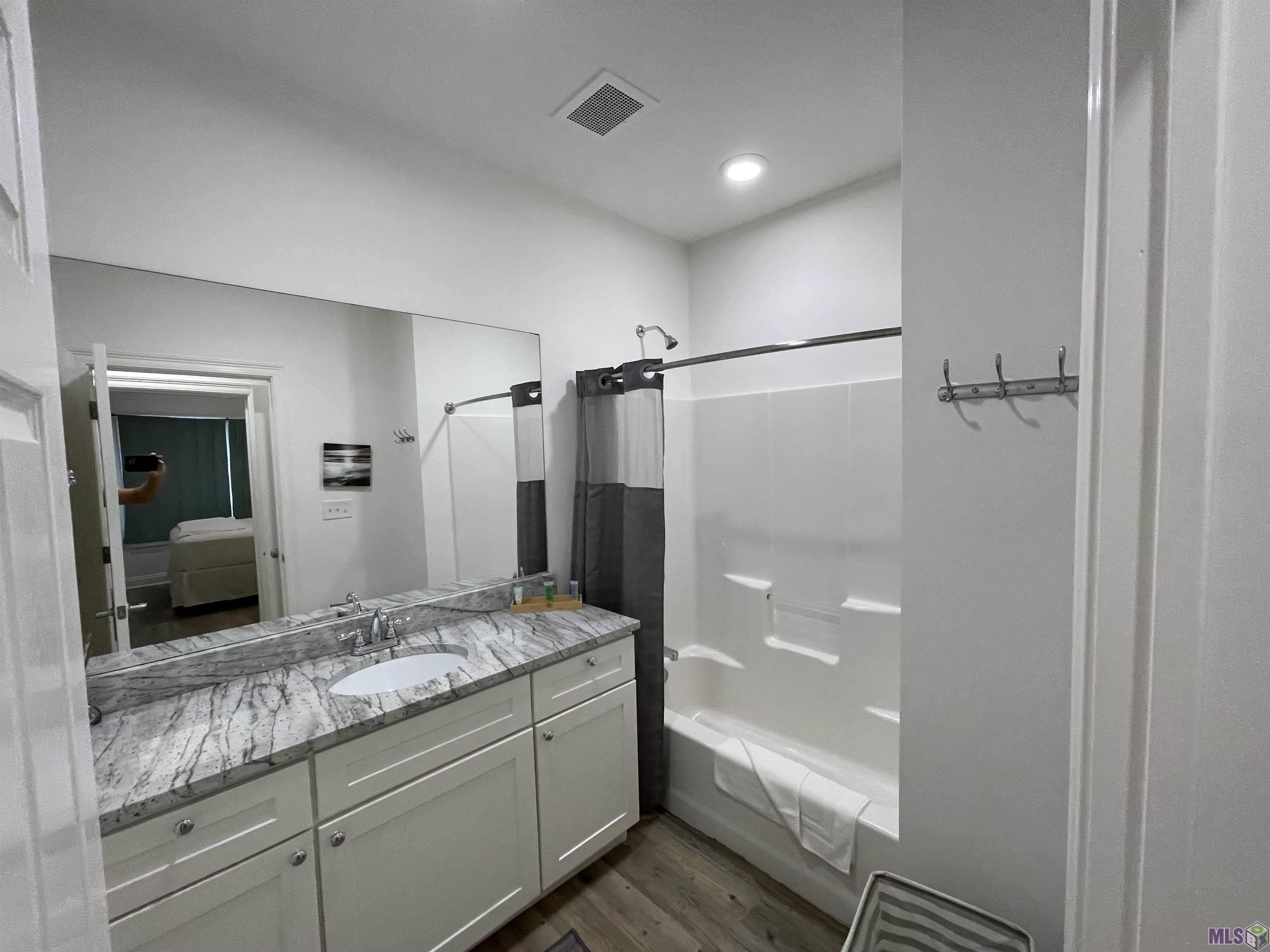 Grand Isle, LA 70358,120 Carmen Lane ##23