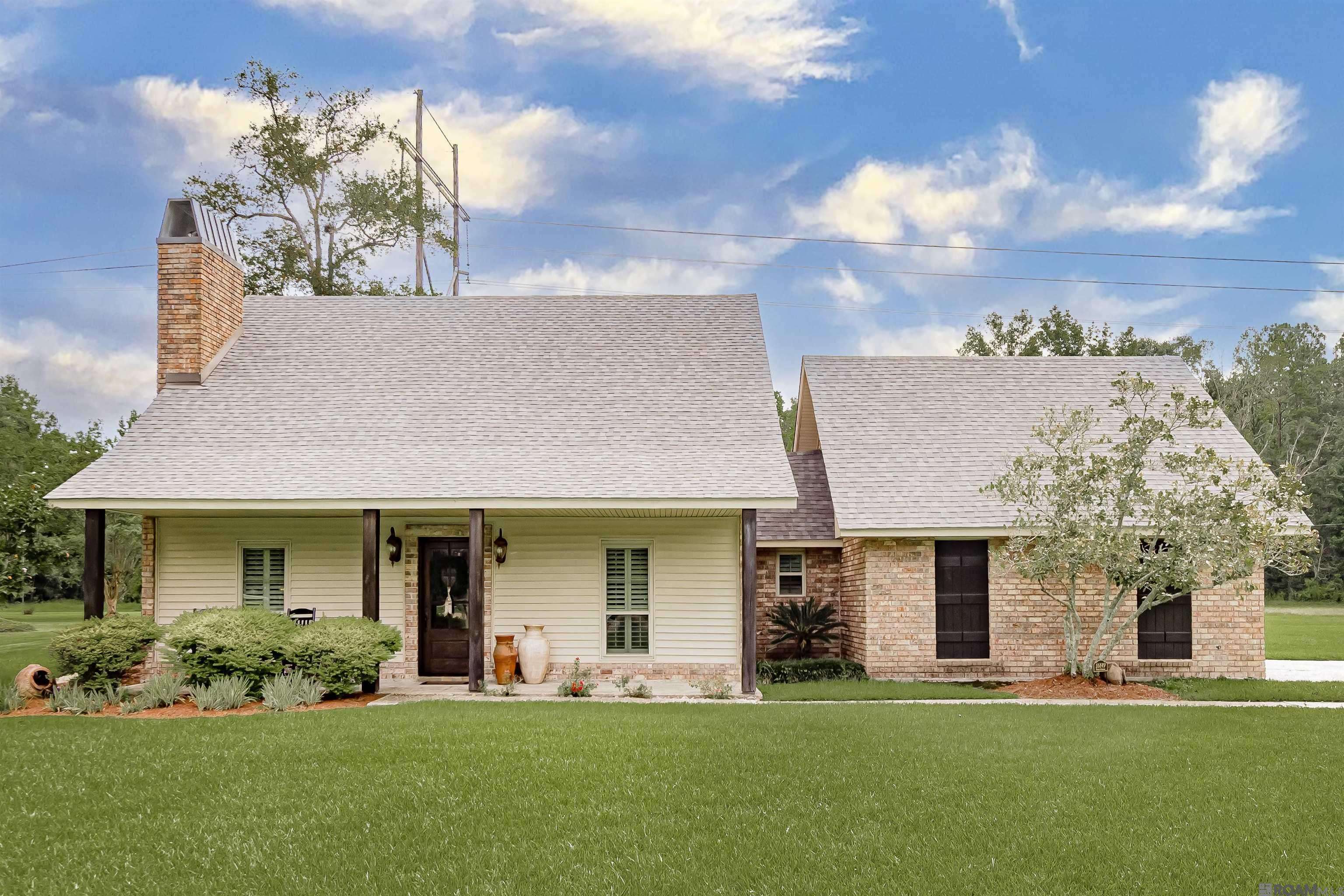 Greenwell Springs, LA 70739,16649 Paint Ave