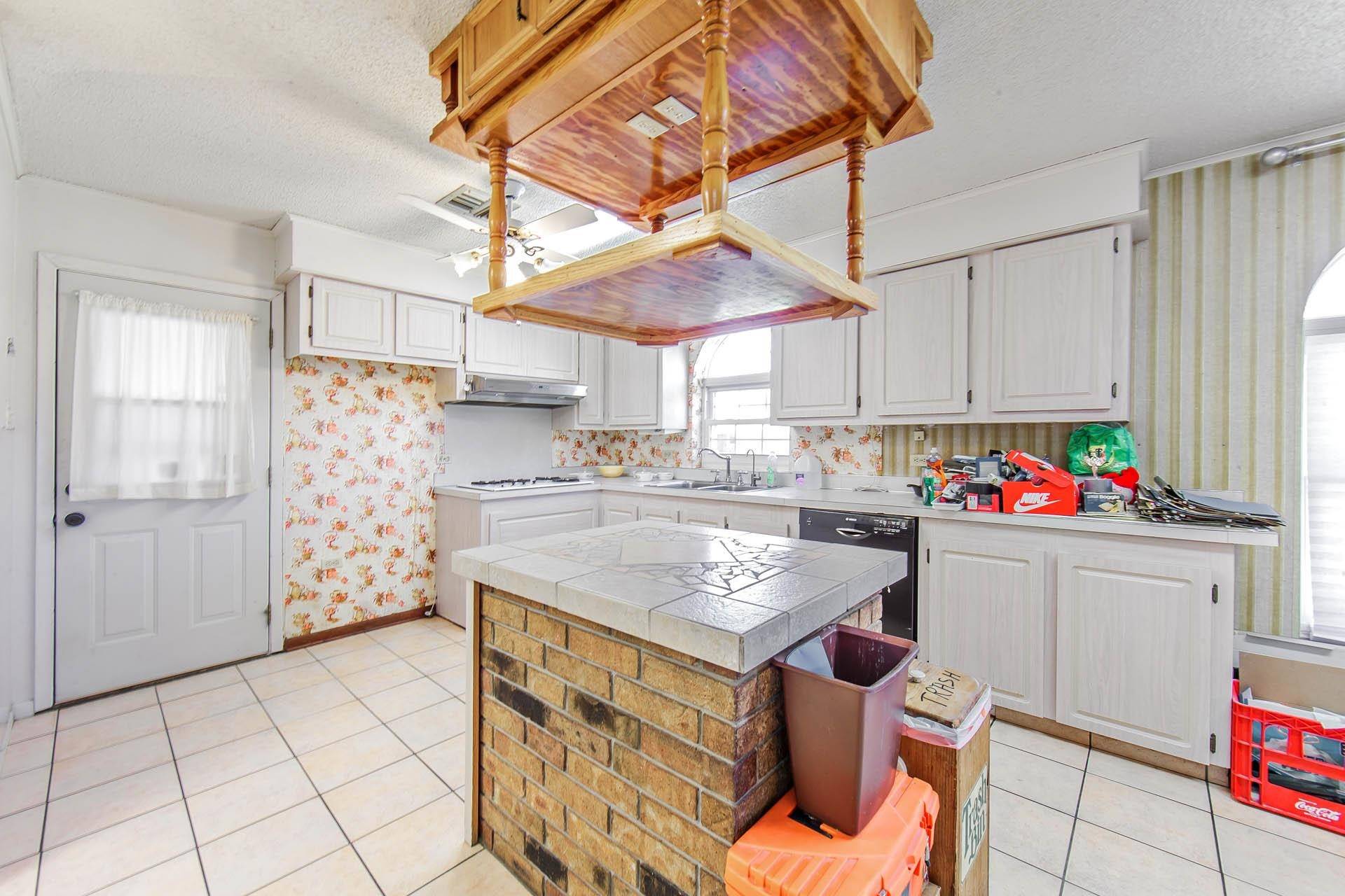 Thibodaux, LA 70301,815 Levert Dr