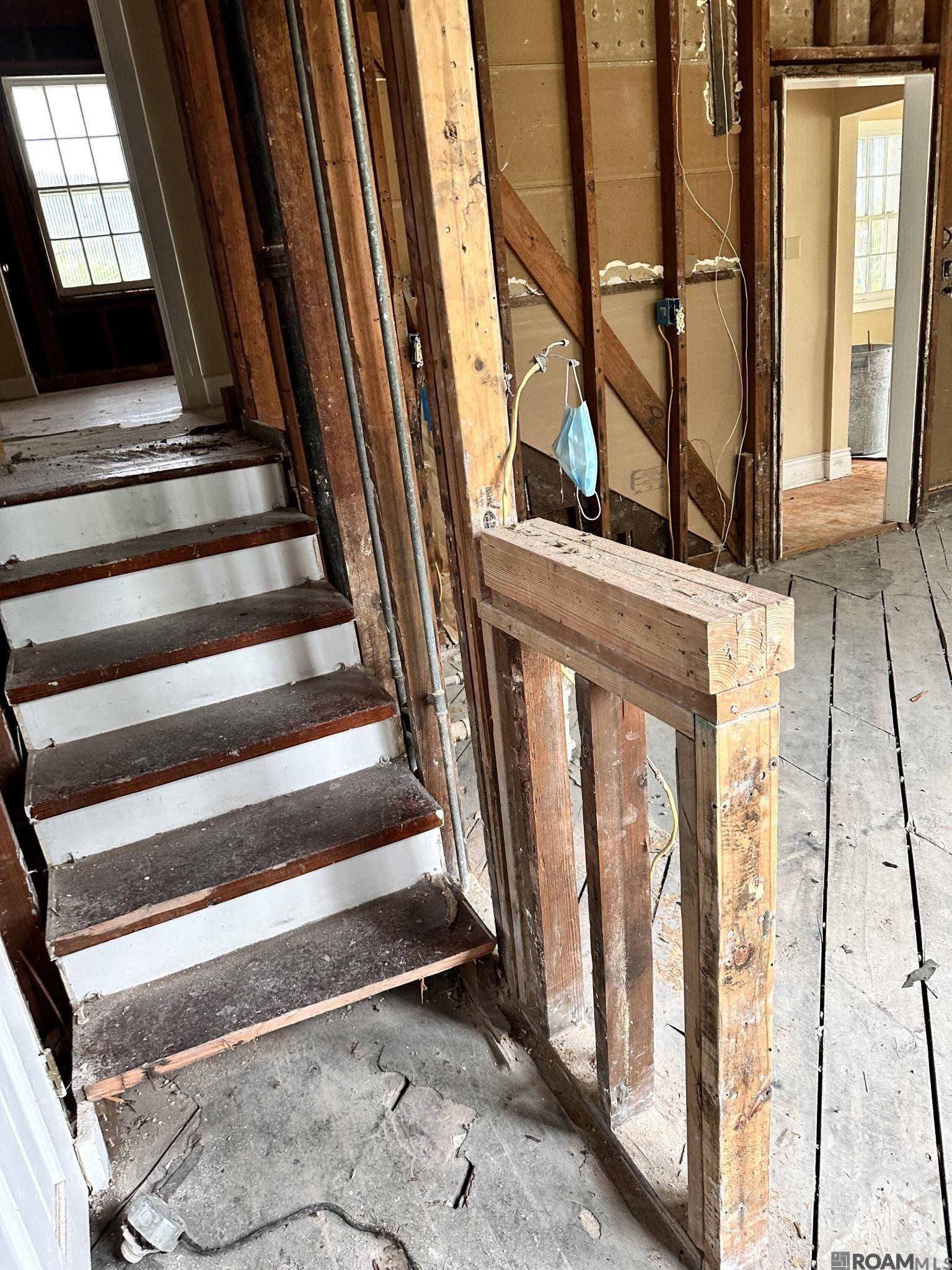 New Orleans, LA 70124,5672 Rosemary Place
