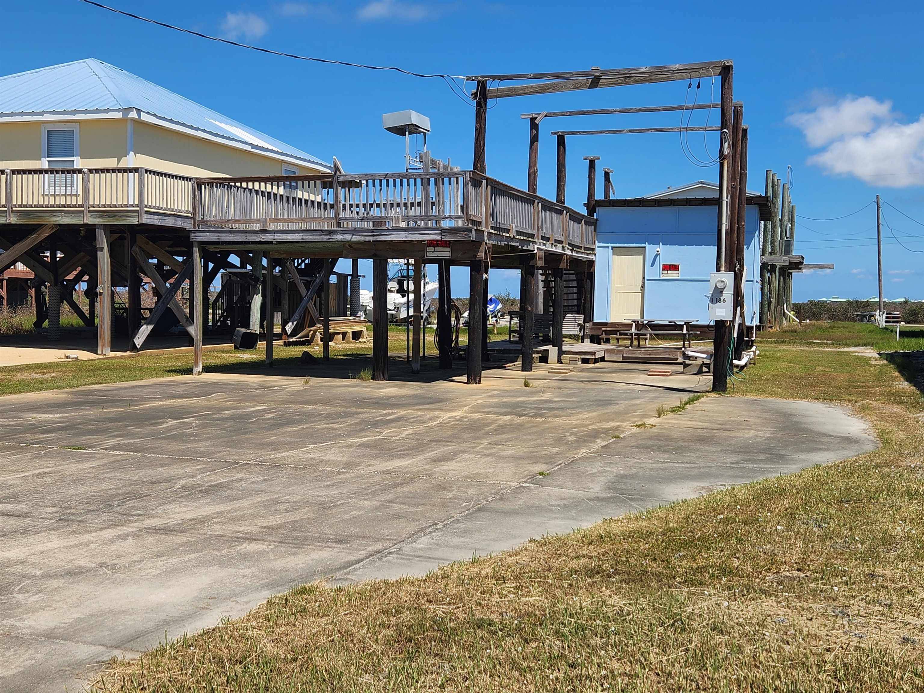 Grand Isle, LA 70358,186 Rosethorne Ln