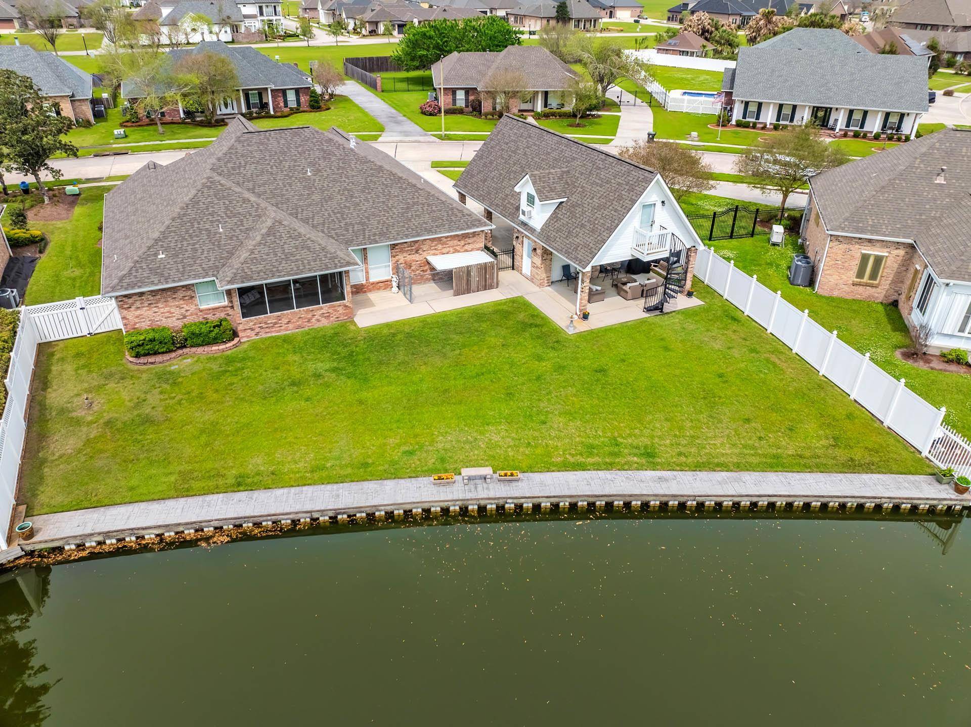 Houma, LA 70360,146 Meandering Way