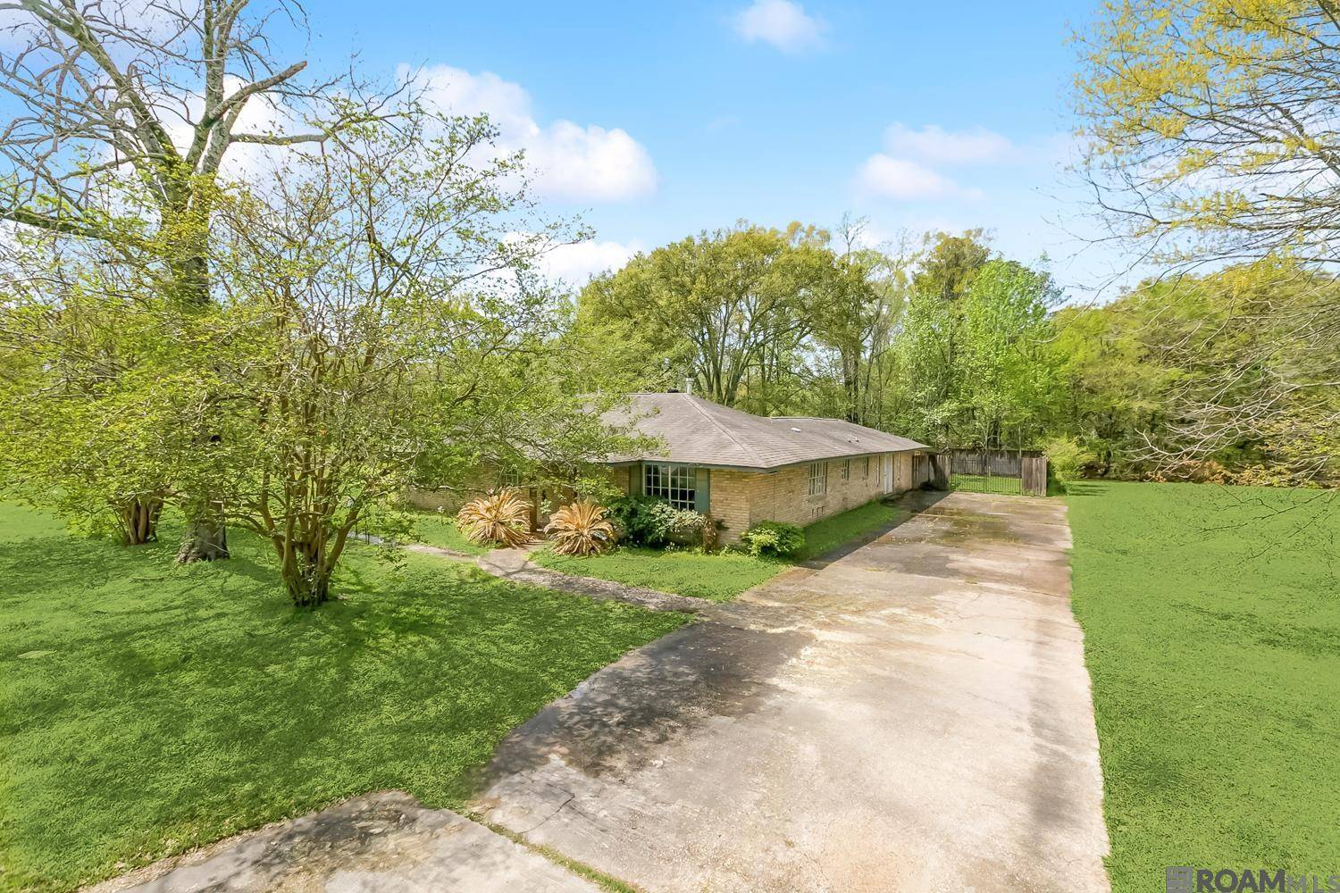 Baton Rouge, LA 70814,3783 Lone Oak Dr