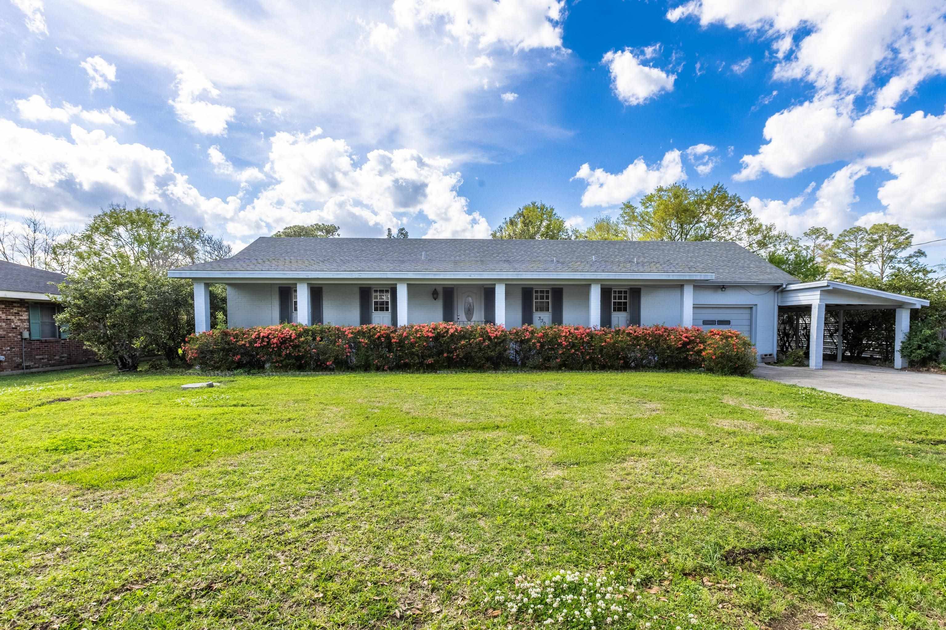 Thibodaux, LA 70301,330 Camellia Dr