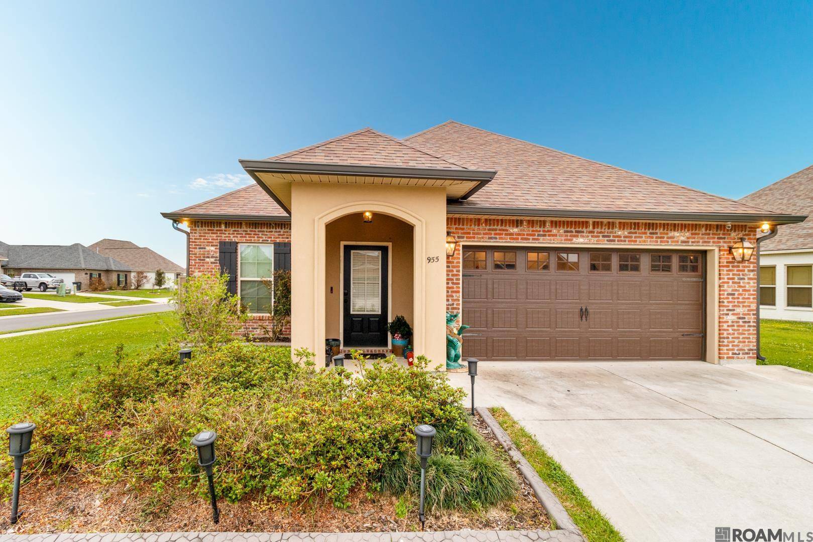 Gonzales, LA 70737,955 Elliston Dr