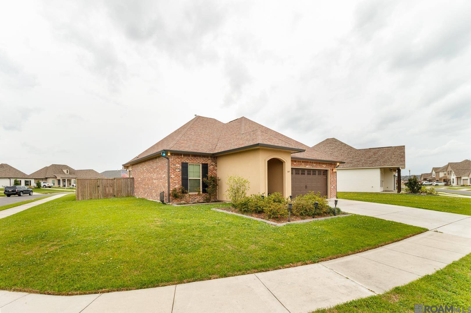 Gonzales, LA 70737,955 Elliston Dr