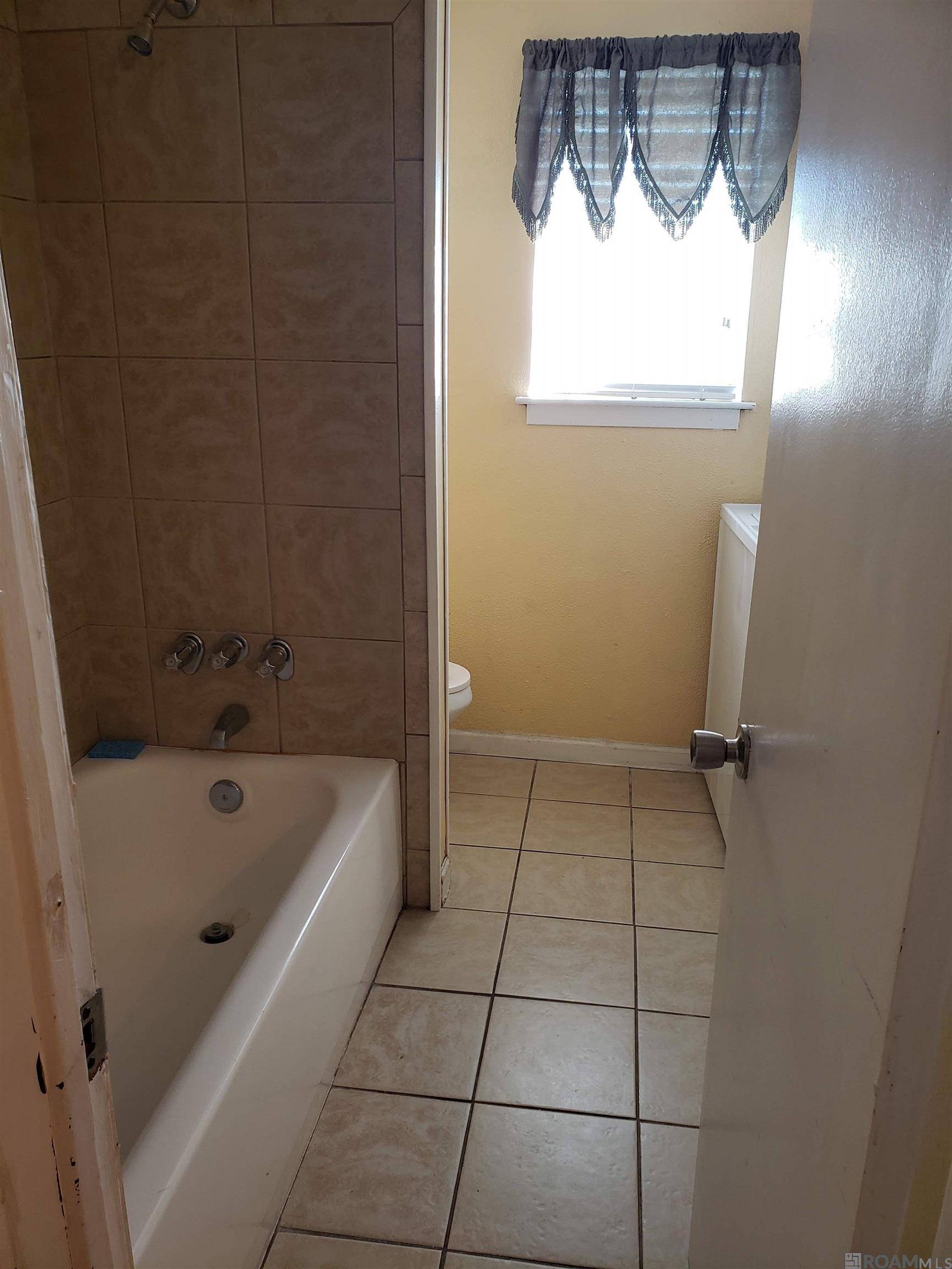 Baton Rouge, LA 70806,675 Wooddale Blvd ##158