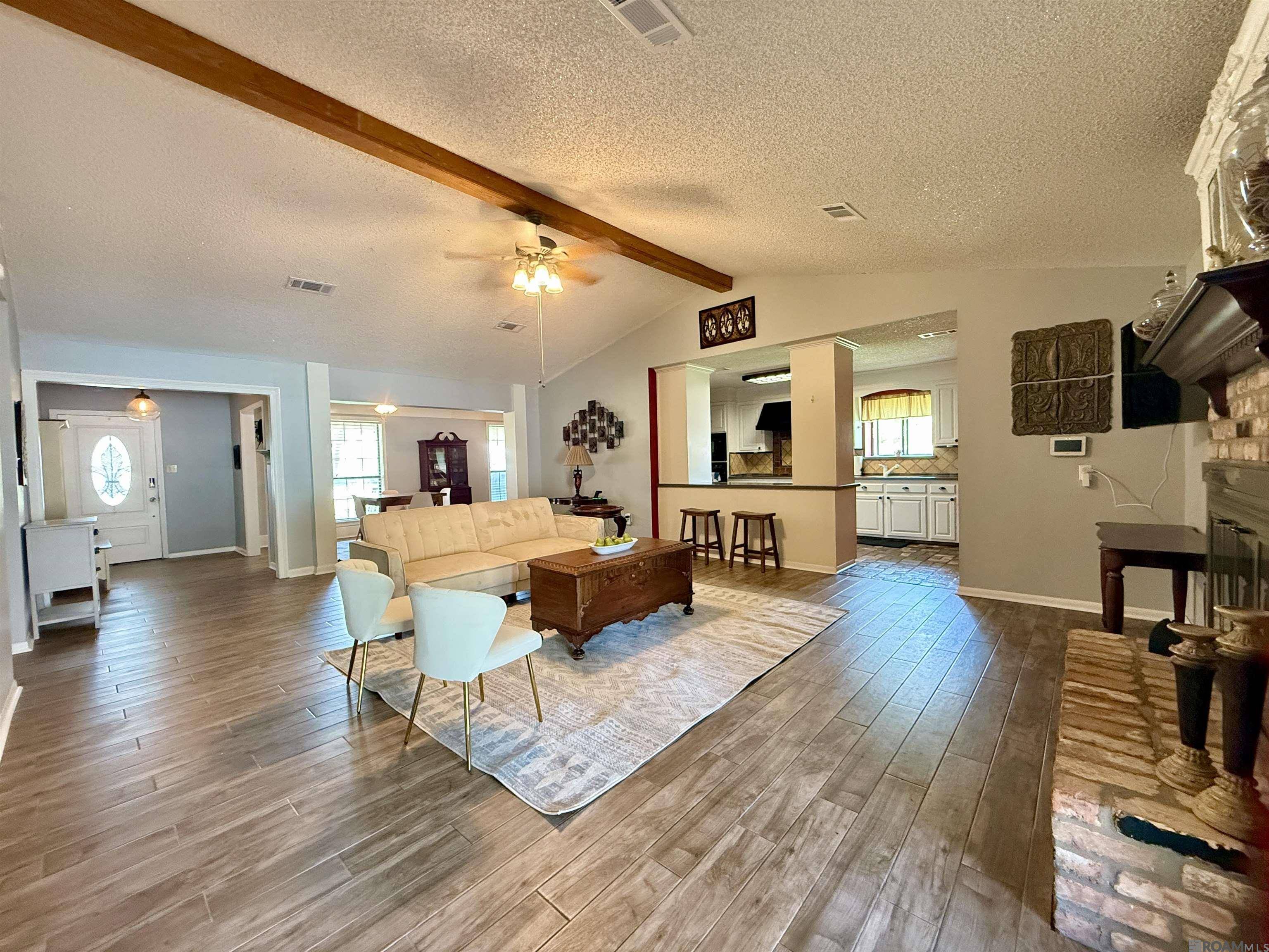 Port Allen, LA 70767,2428 Riverside Dr