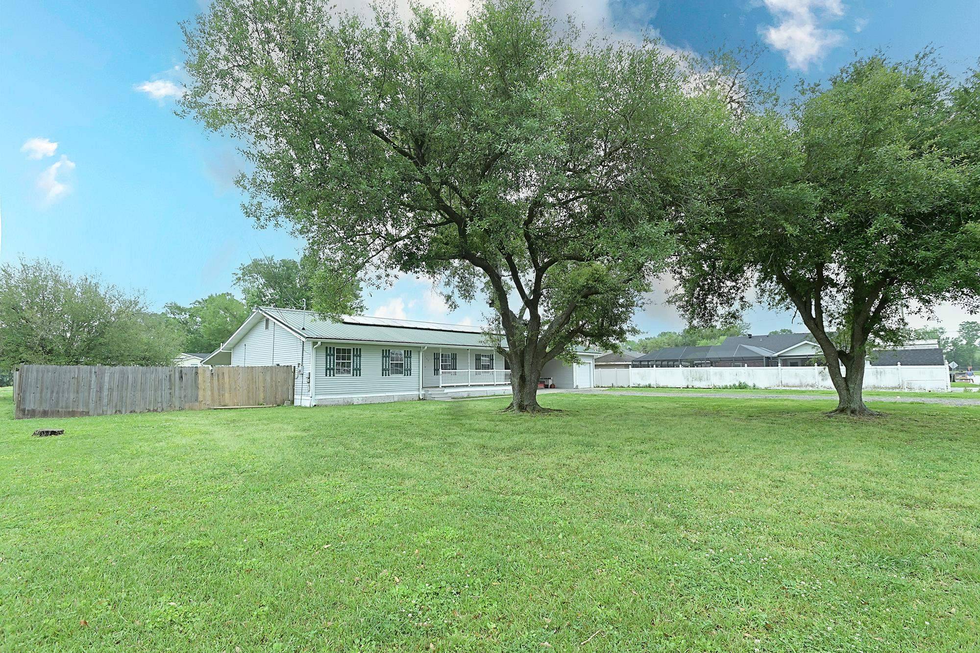 Schriever, LA 70395,139 Brunet Street