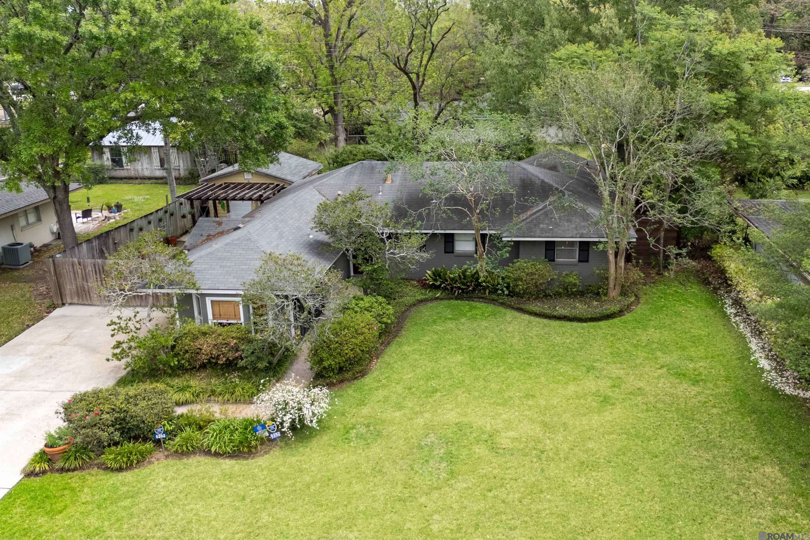 Baton Rouge, LA 70808,5262 Woodside Dr