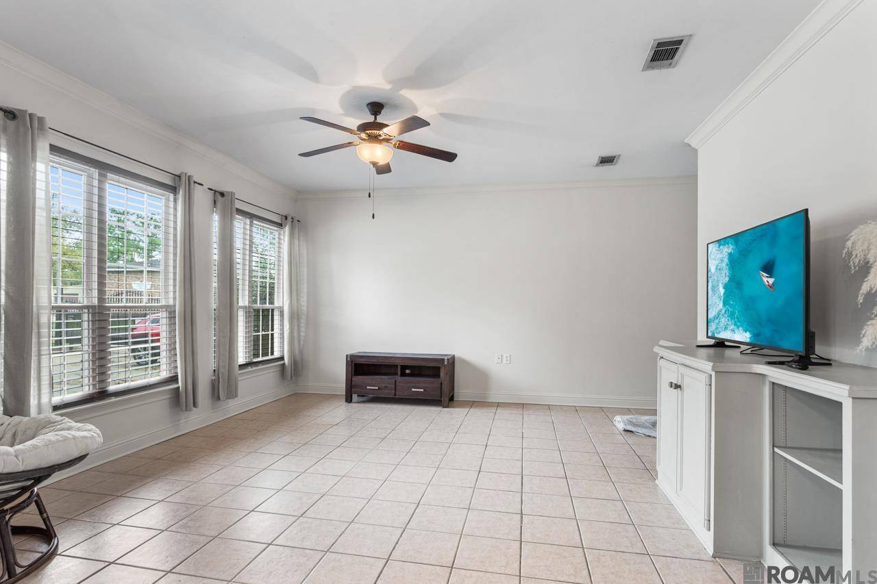 Baton Rouge, LA 70808,710 E Boyd Dr ##1407
