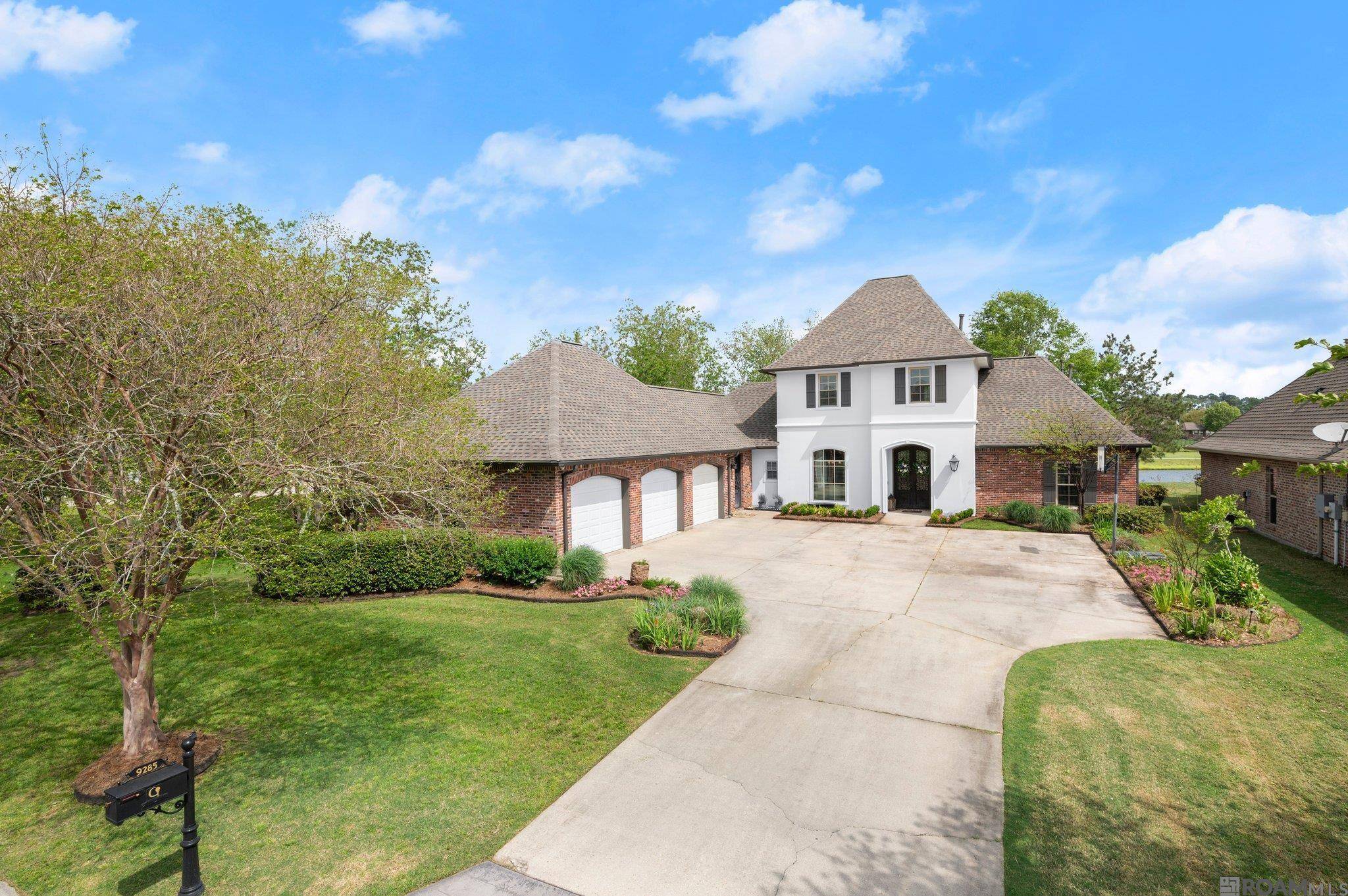 Denham Springs, LA 70726,9285 Greystone Dr