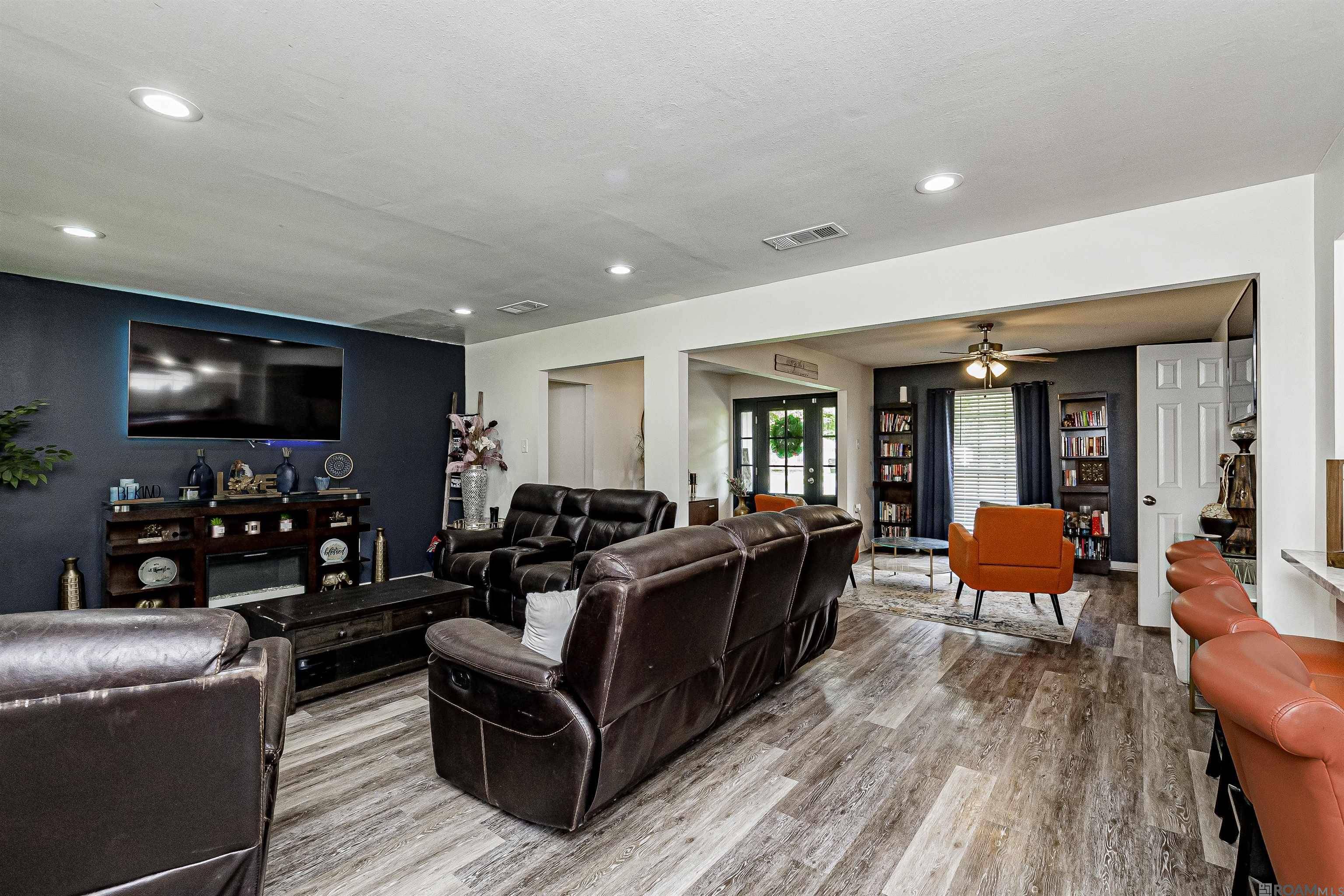 Baton Rouge, LA 70811,11023 Greencrest Dr