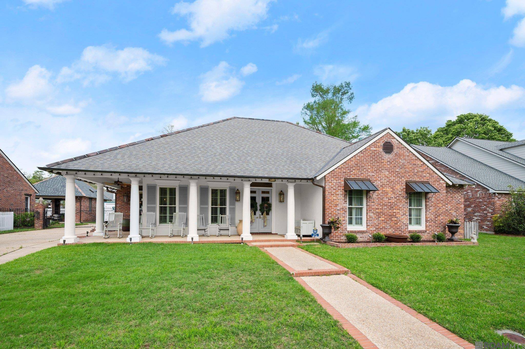 Baton Rouge, LA 70808,213 W Woodgate Ct