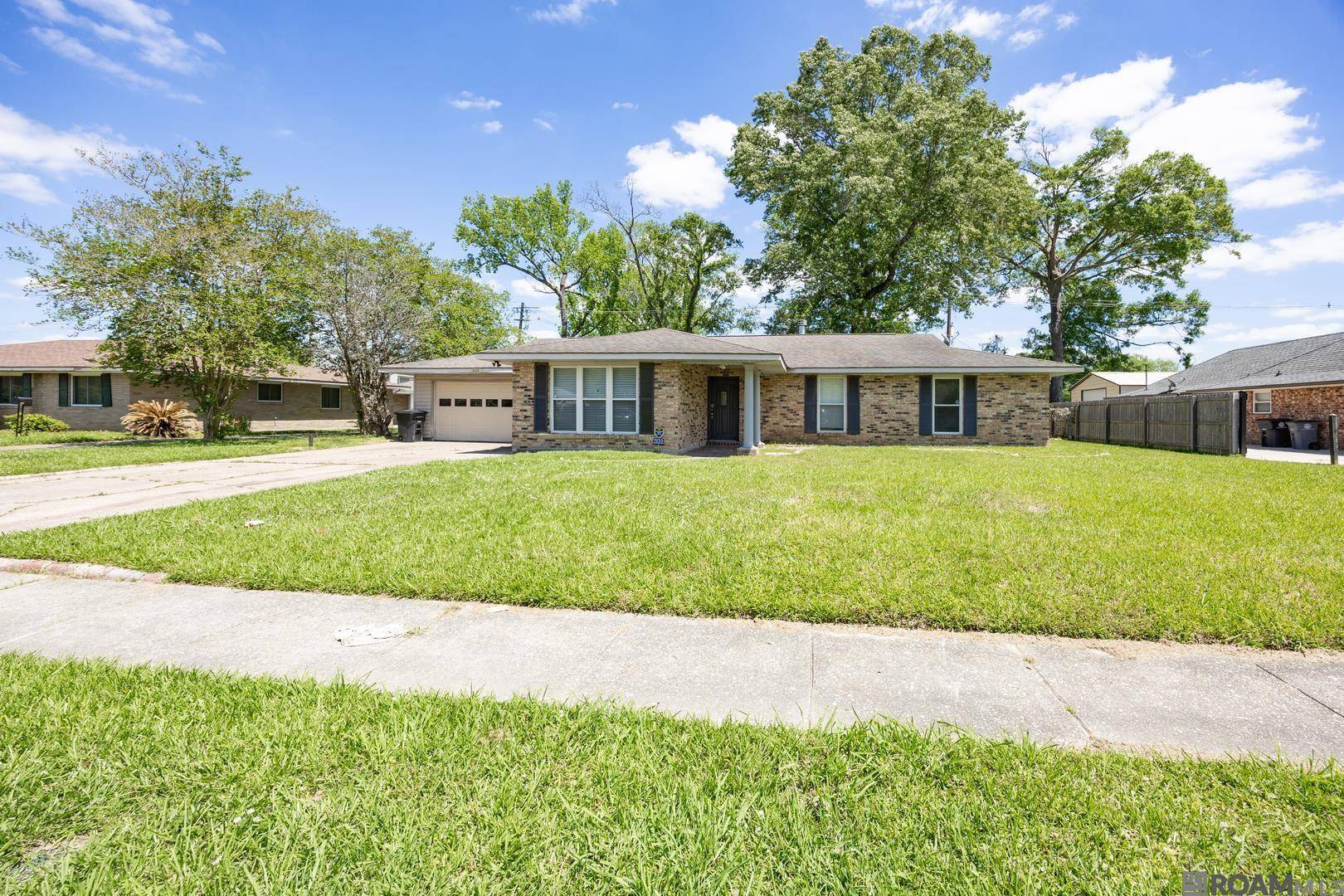 Baton Rouge, LA 70815,1233 Ashbourne Dr