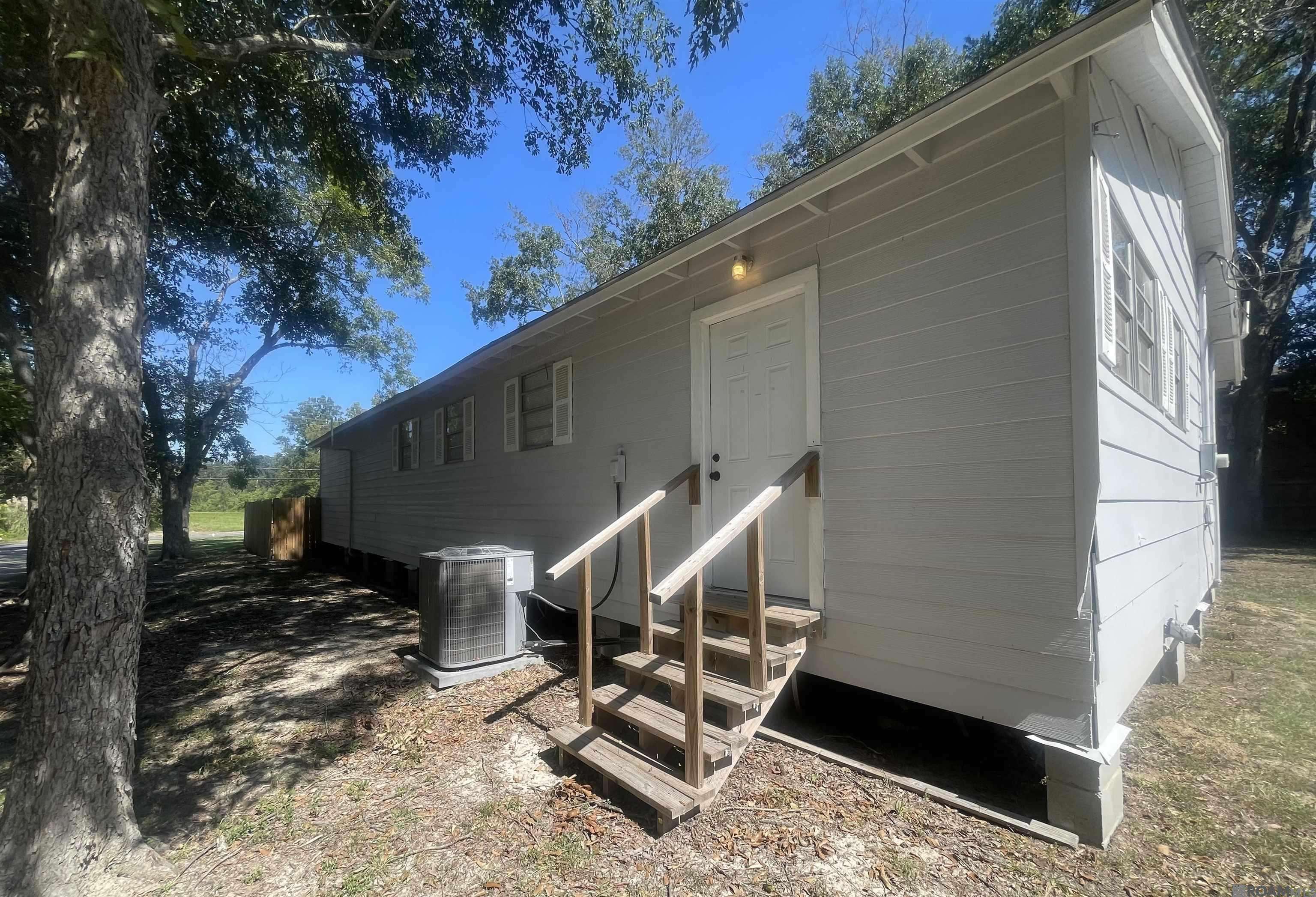 Baker, LA 70714,4934 Groom Rd