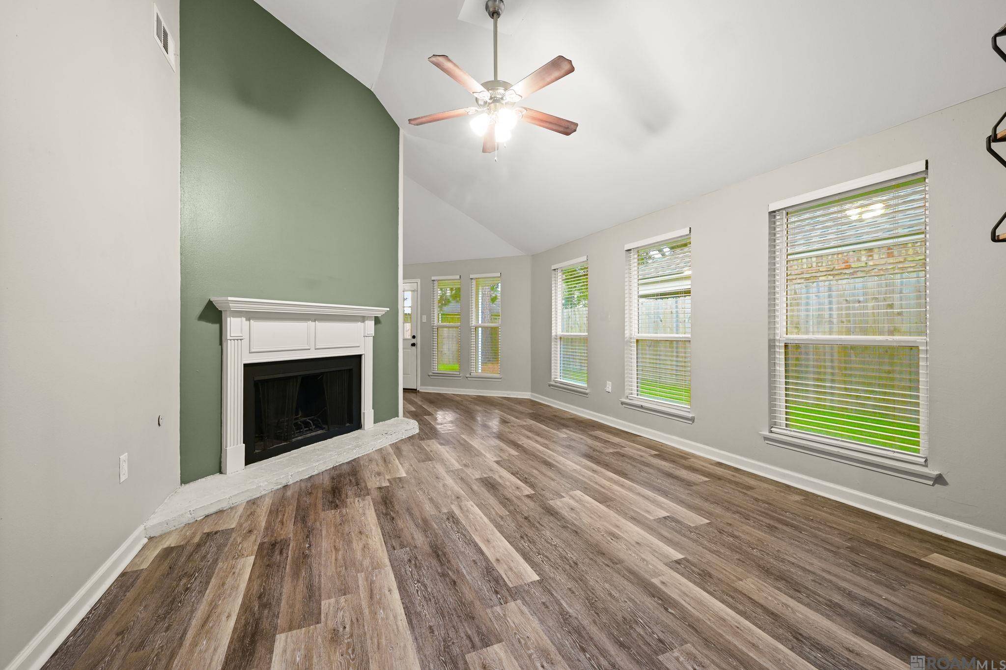 Baton Rouge, LA 70816,1636 W Fairview Dr