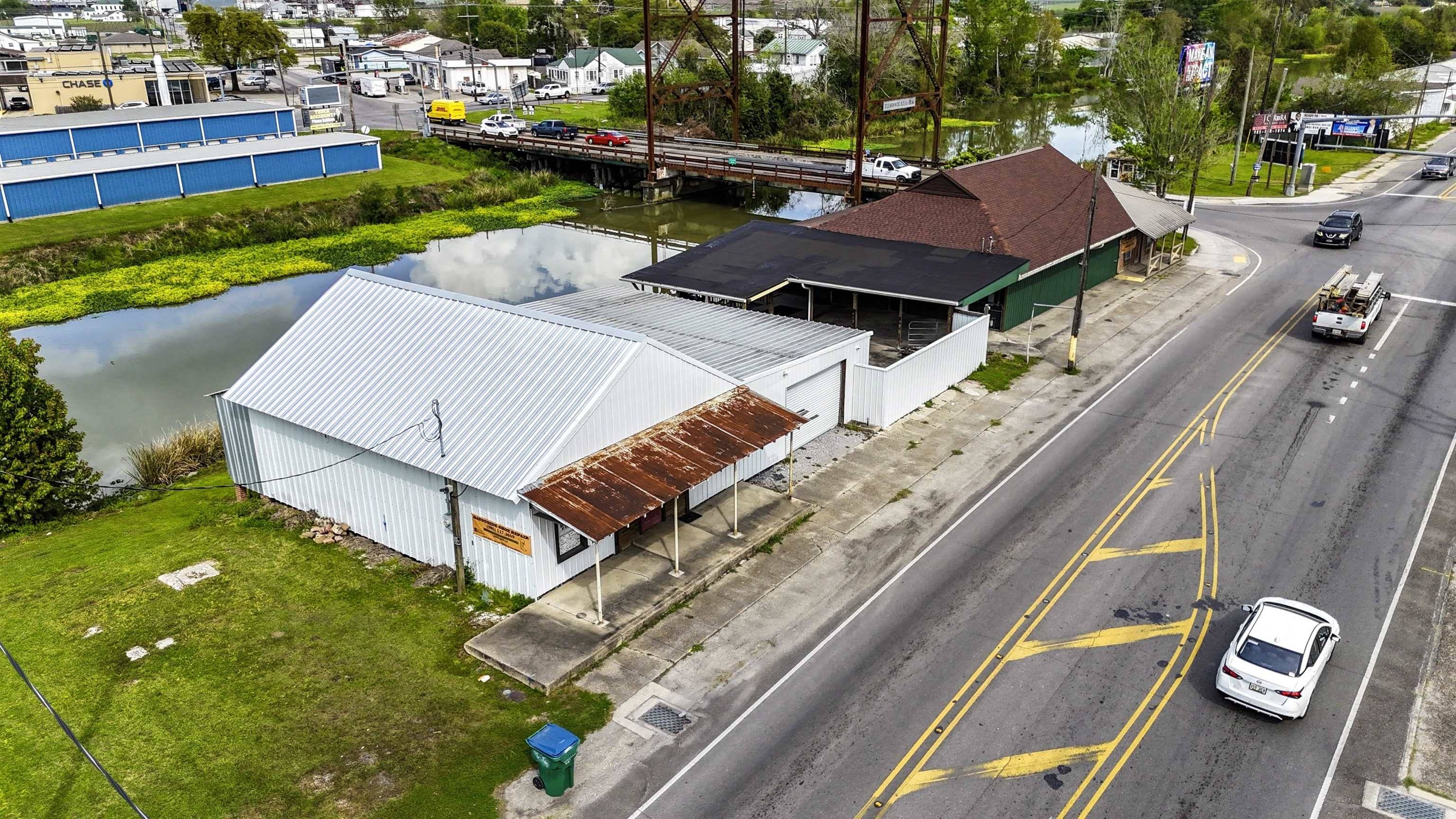 Raceland, LA 70394,3977 Highway 1