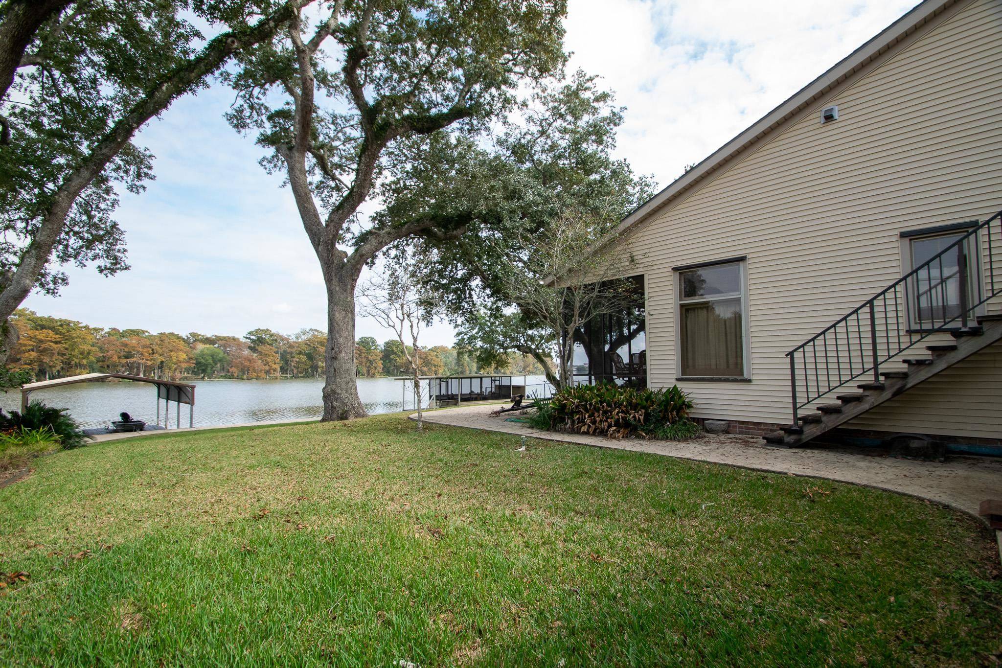 Patterson, LA 70392,200 Main St