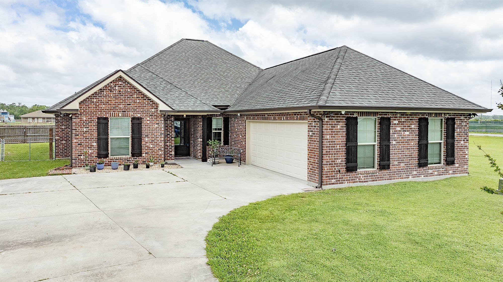 Schriever, LA 70395,161 Rue Stephen Michael