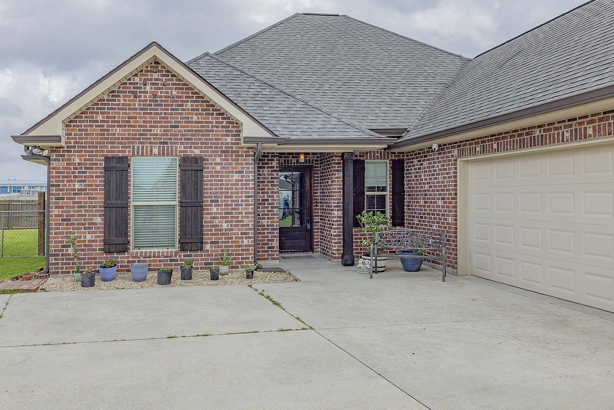 Schriever, LA 70395,161 Rue Stephen Michael