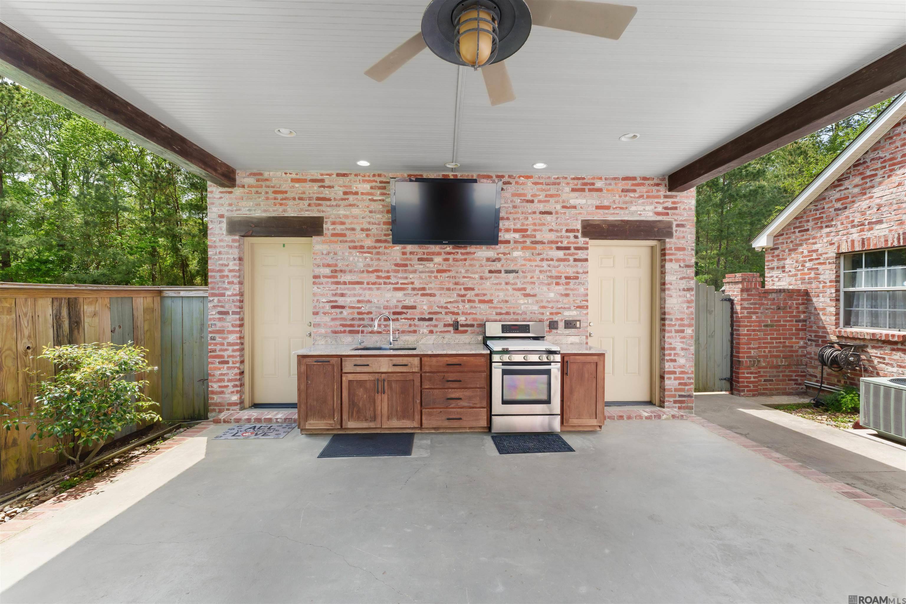 St Francisville, LA 70775,5816 Creekside Ln