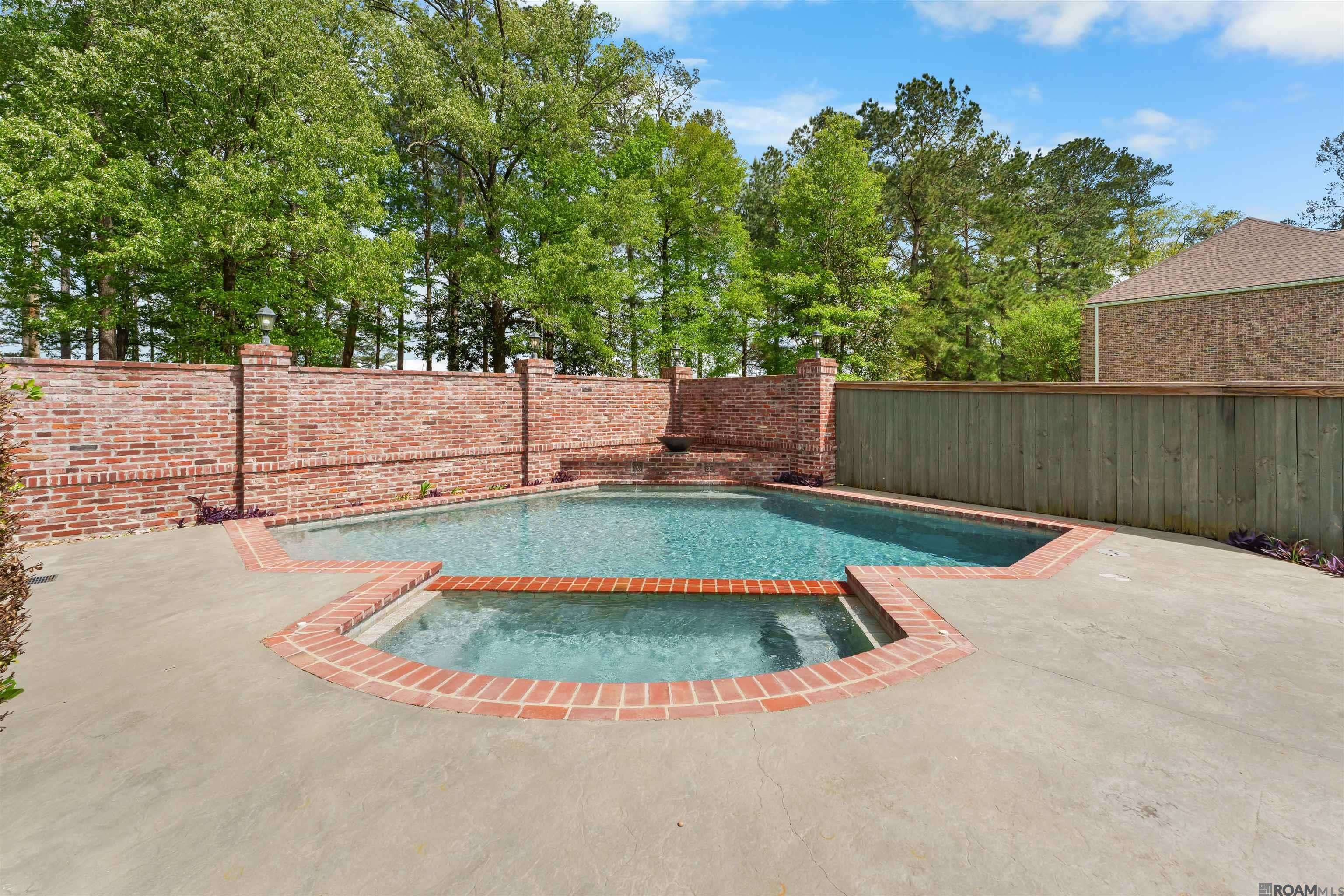 St Francisville, LA 70775,5816 Creekside Ln