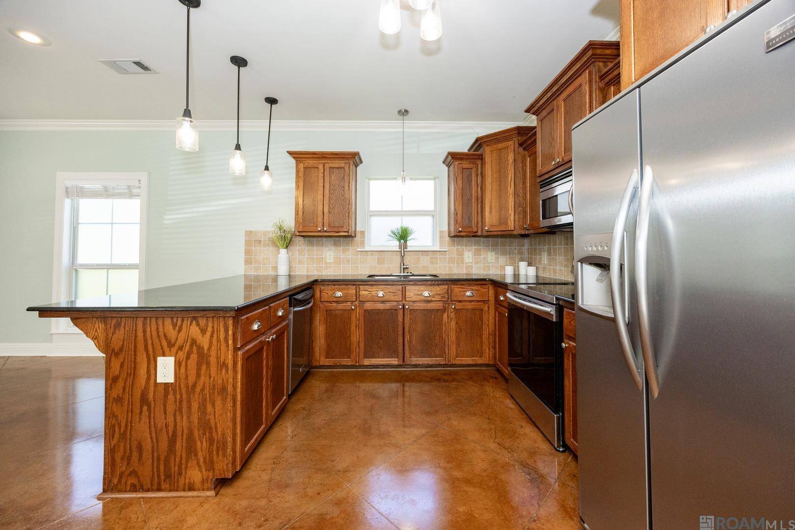 Port Allen, LA 70767,716 Avenue B