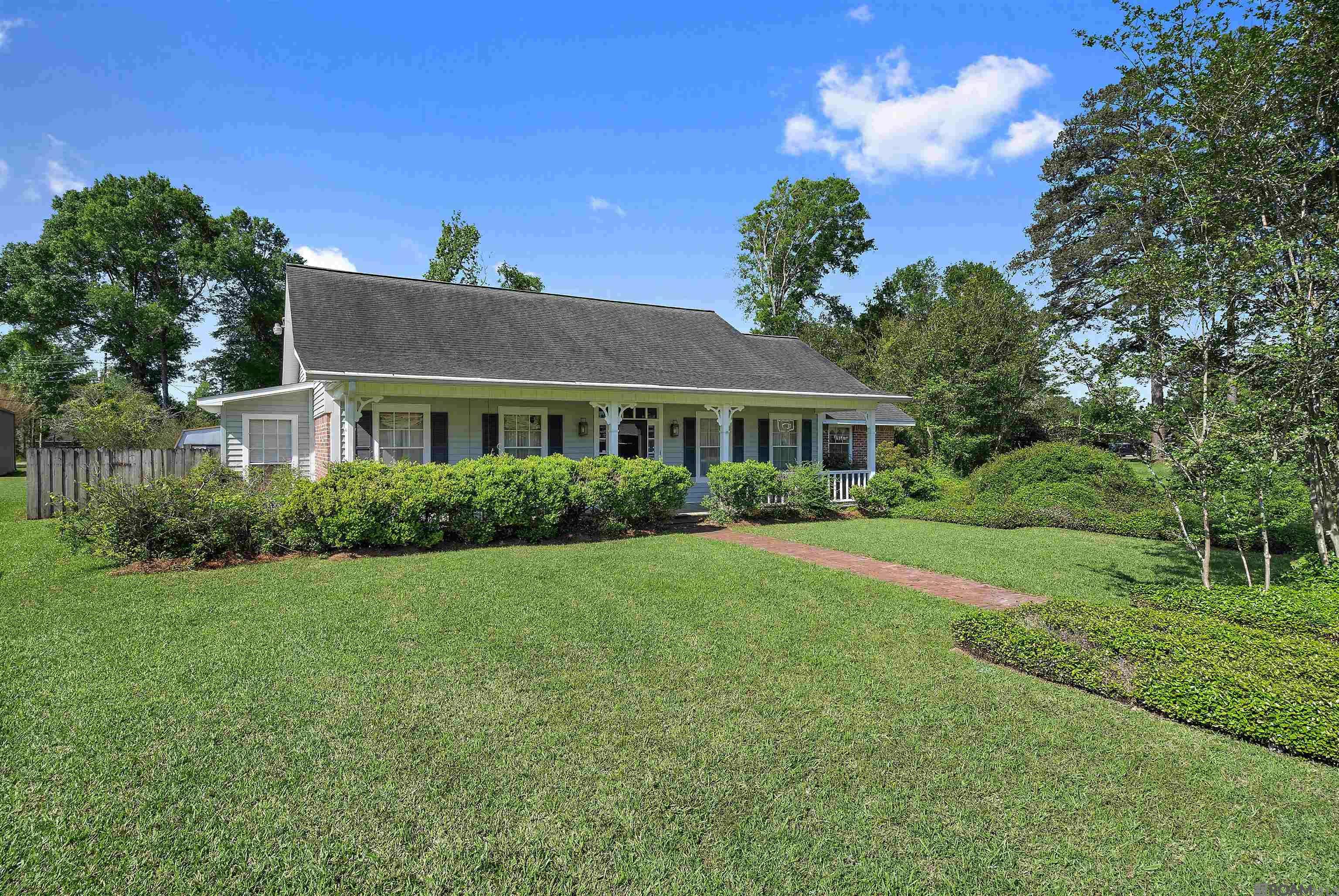 Greenwell Springs, LA 70739,6333 Sun Ct