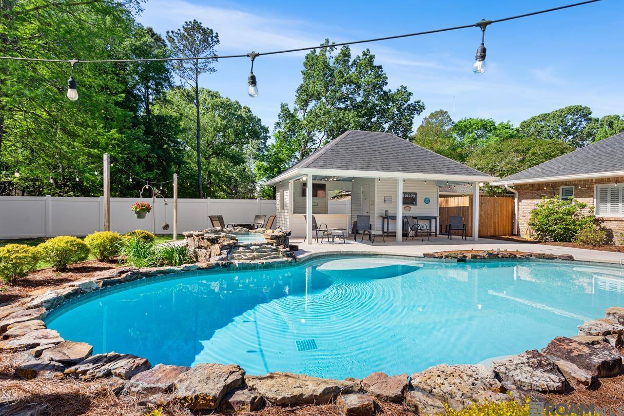 Baton Rouge, LA 70820,6145 Riverbend Blvd