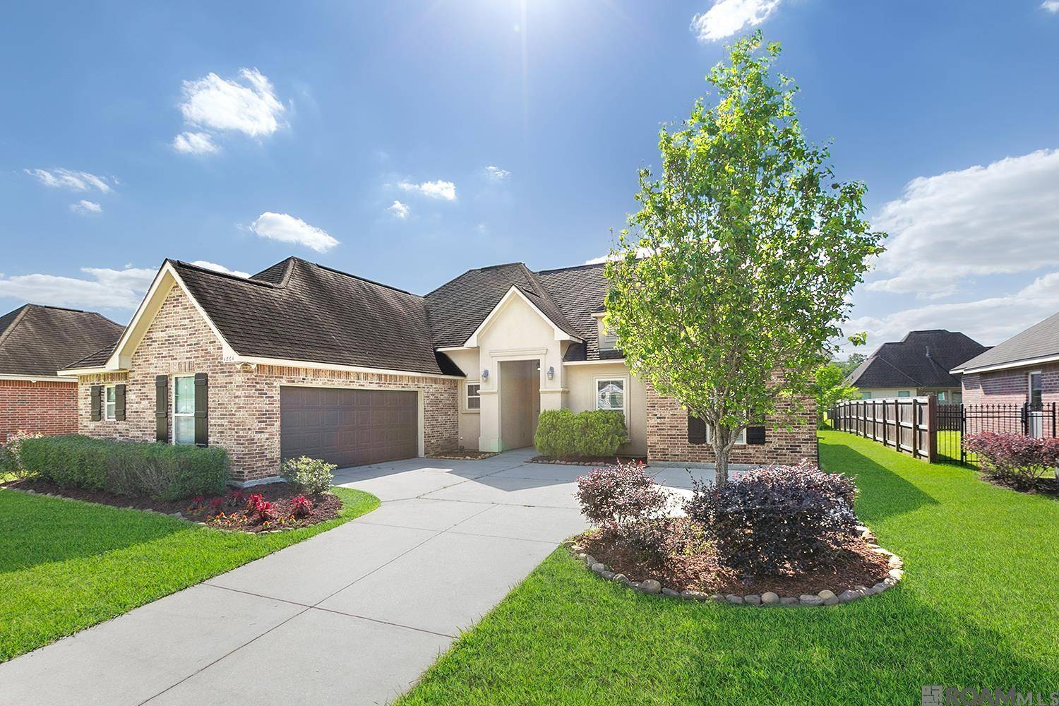 Greenwell Springs, LA 70739,4864 Harbor Ln